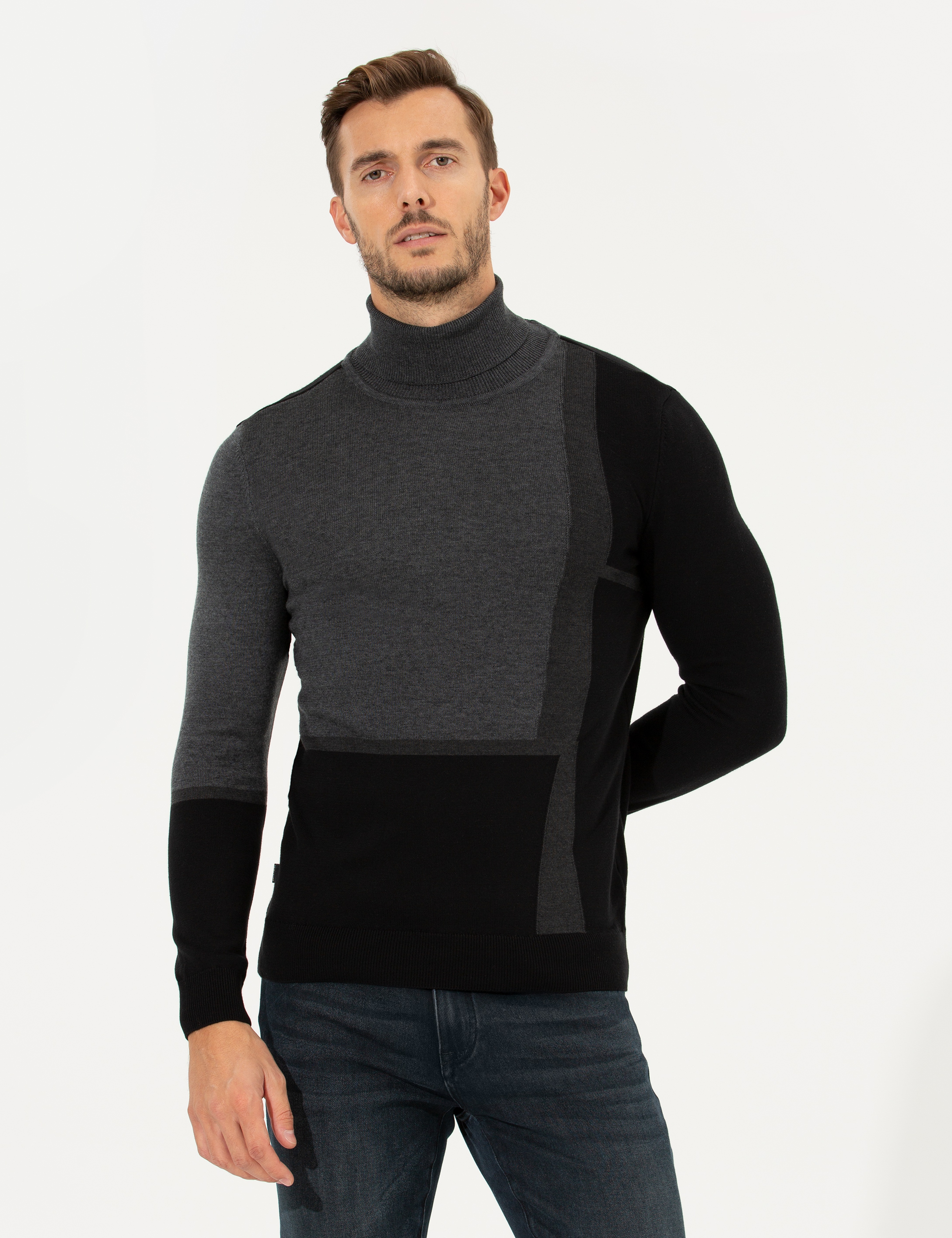 Gri Slim Fit Balıkçı Yaka Triko Kazak - Image 4