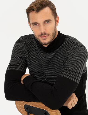 Siyah Slim Fit Yarım Balıkçı Yaka Triko Kazak