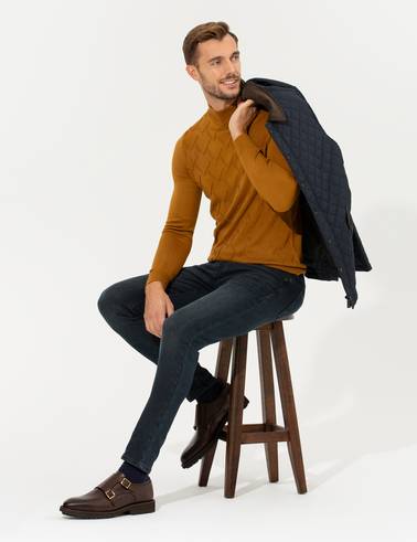 Kahverengi Slim Fit Balıkçı Yaka Triko Kazak