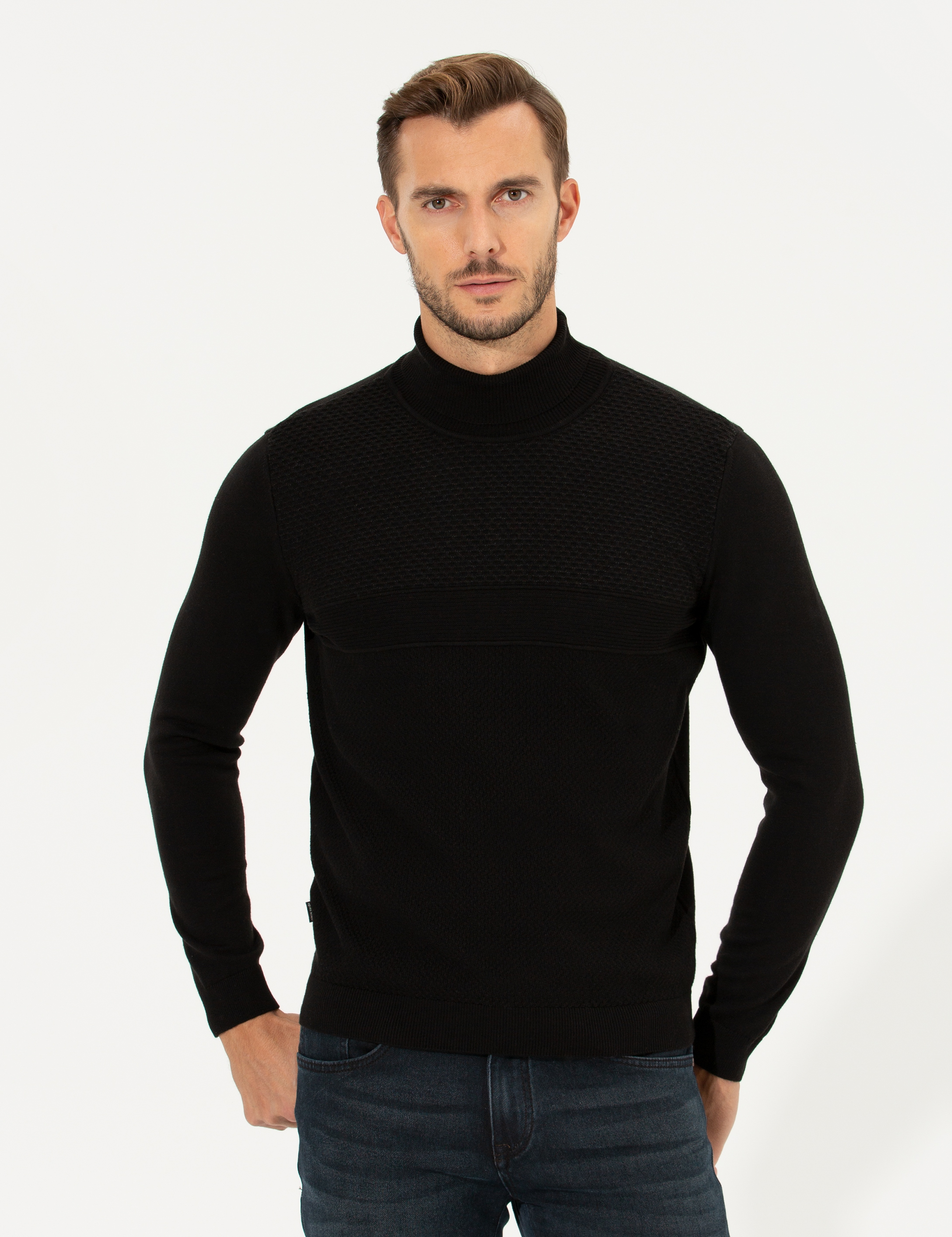 Siyah Slim Fit Balıkçı Yaka Triko Kazak - Image 3
