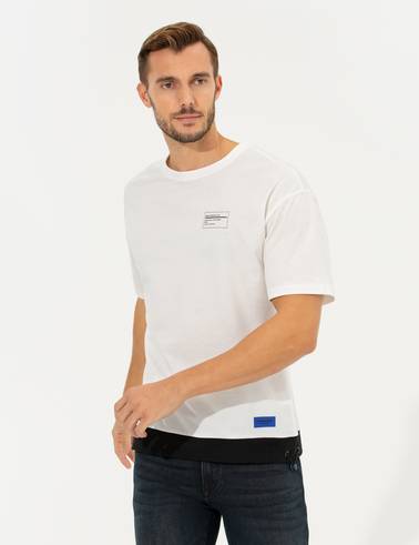 Ekru Regular Fit Bisiklet Yaka Tişört