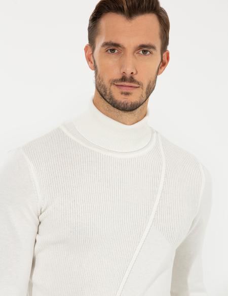 Ekru Slim Fit Balıkçı Yaka Triko Kazak - 50259784001