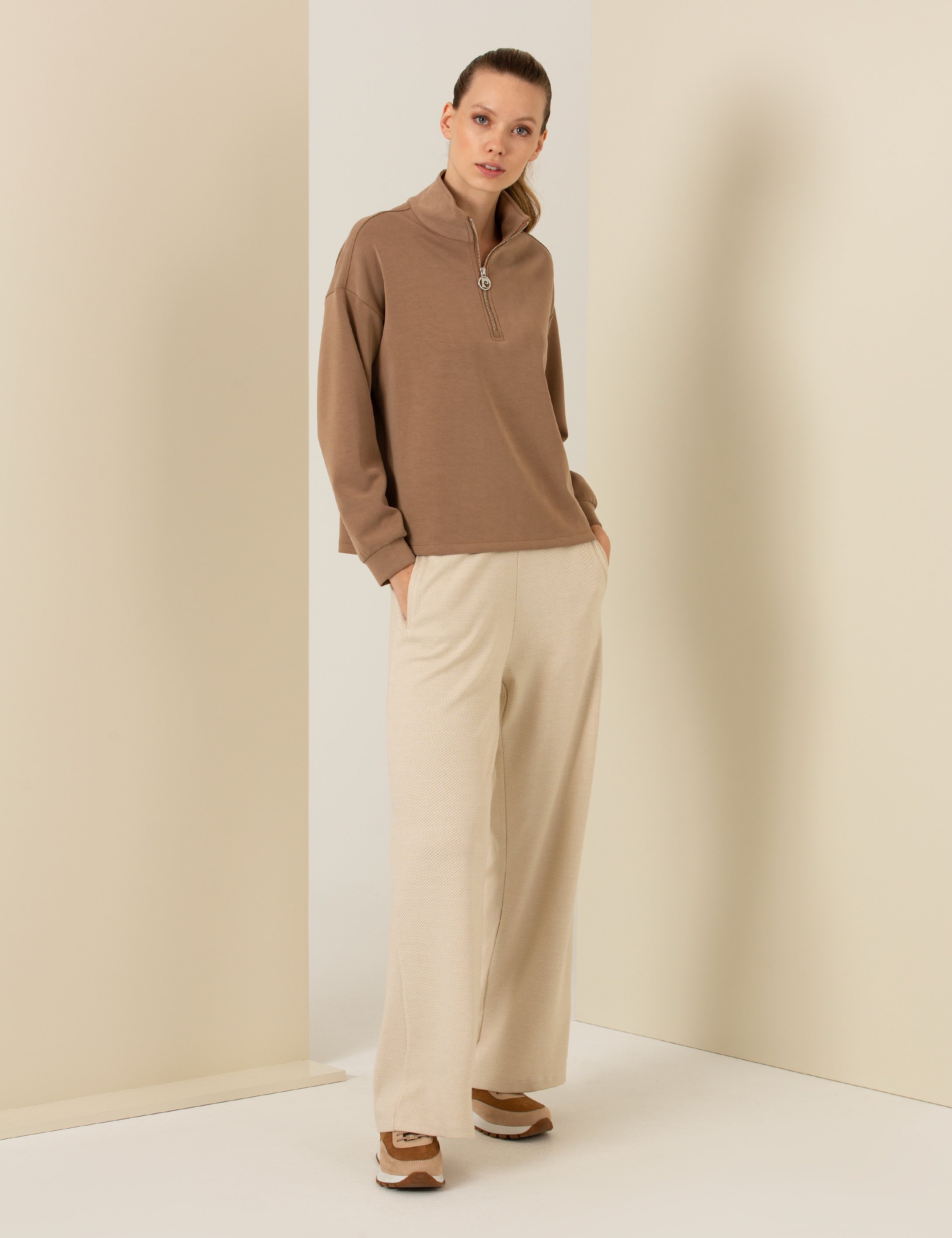 Coconut Oversize Sweatshirt - Image 4