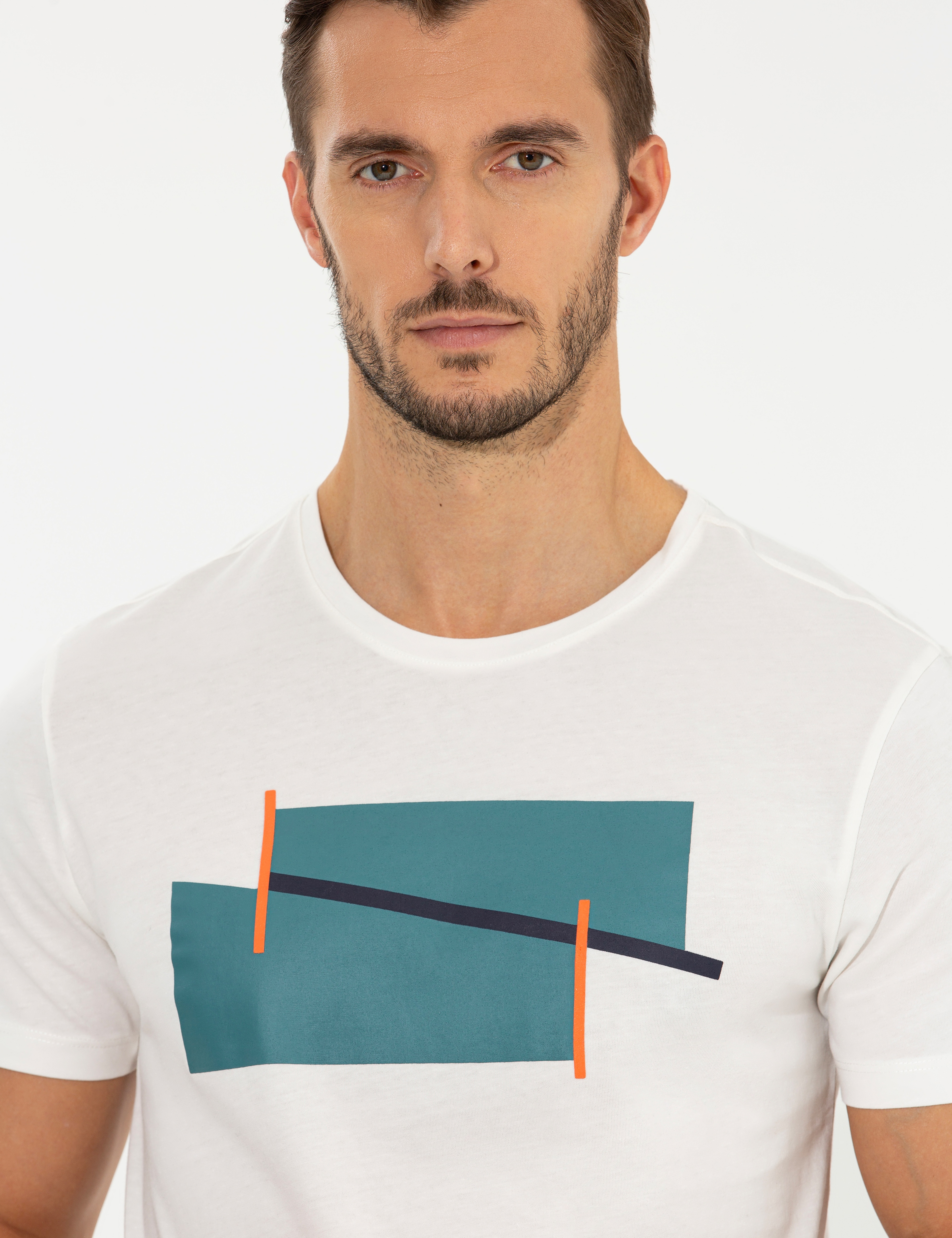 Ekru Slim Fit Bisiklet Yaka Tişört