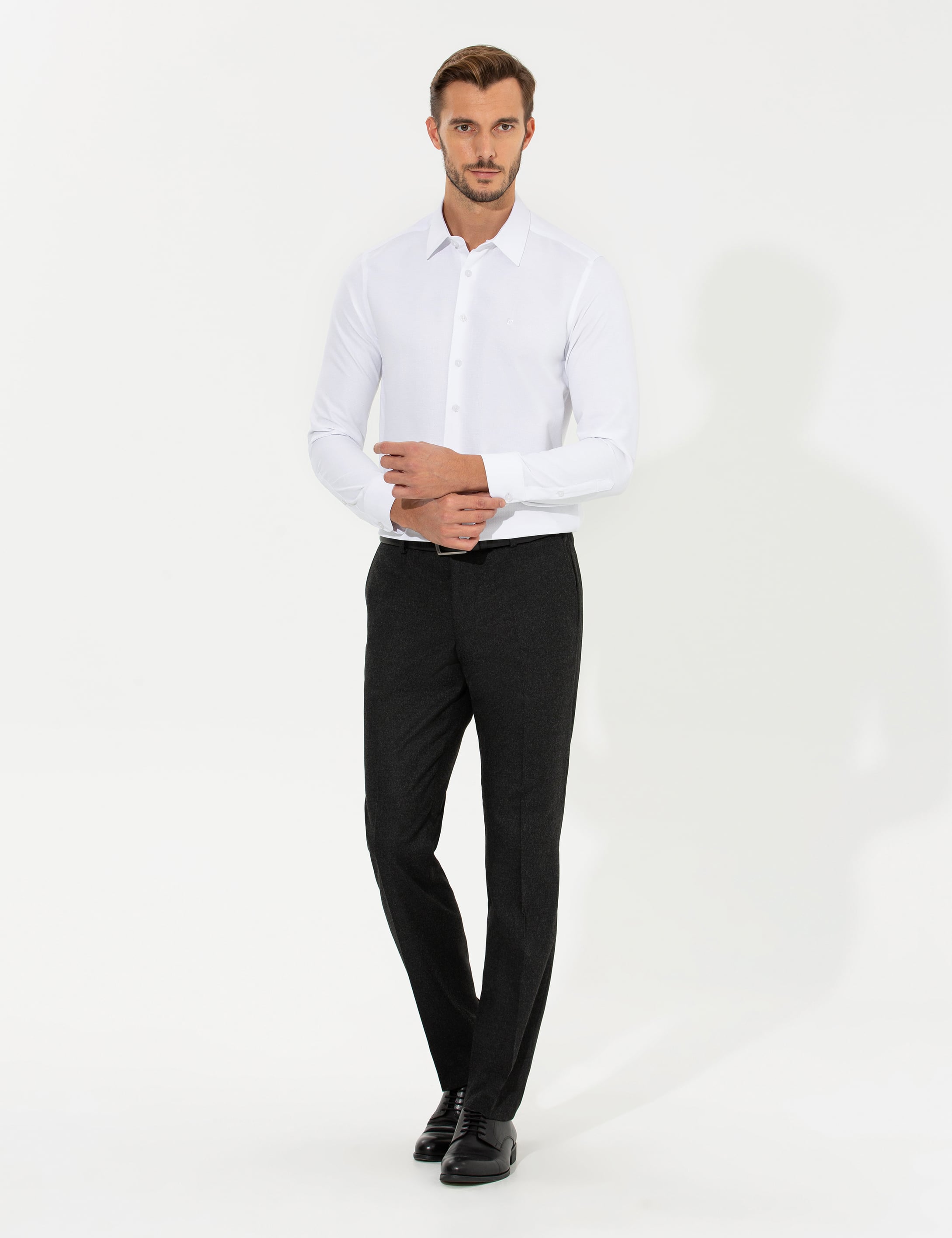 Beyaz Slim Fit Uzun Kollu Gömlek