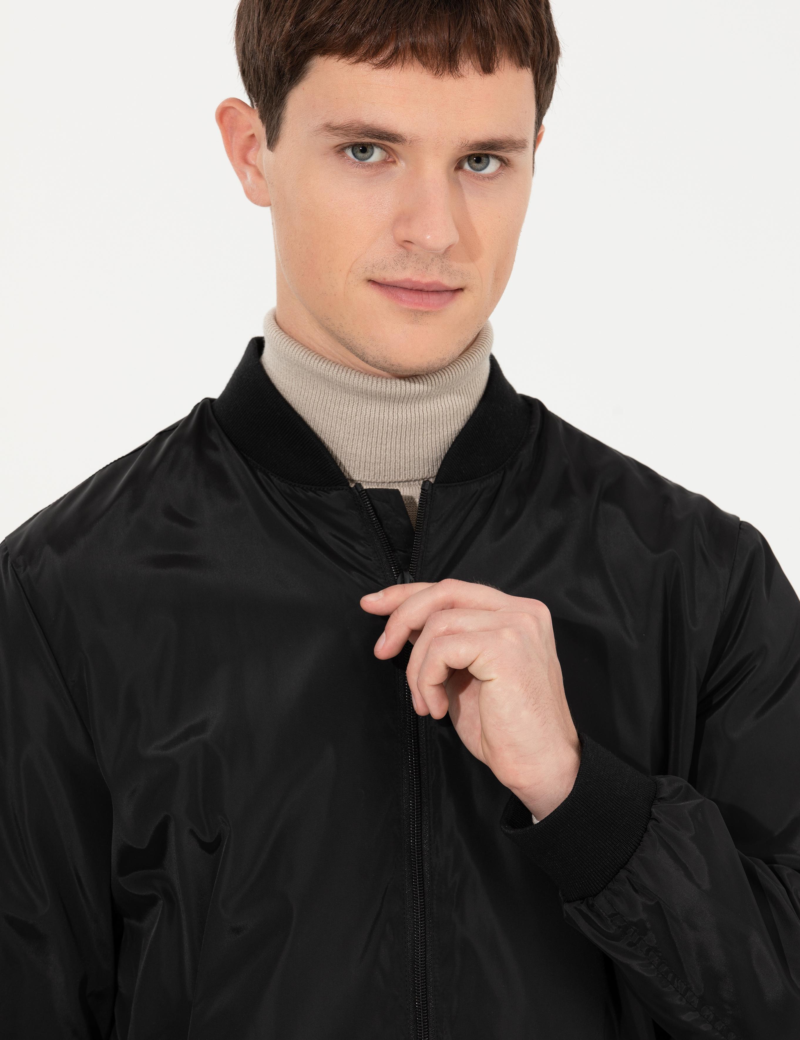 Siyah Mevsimlik Mont