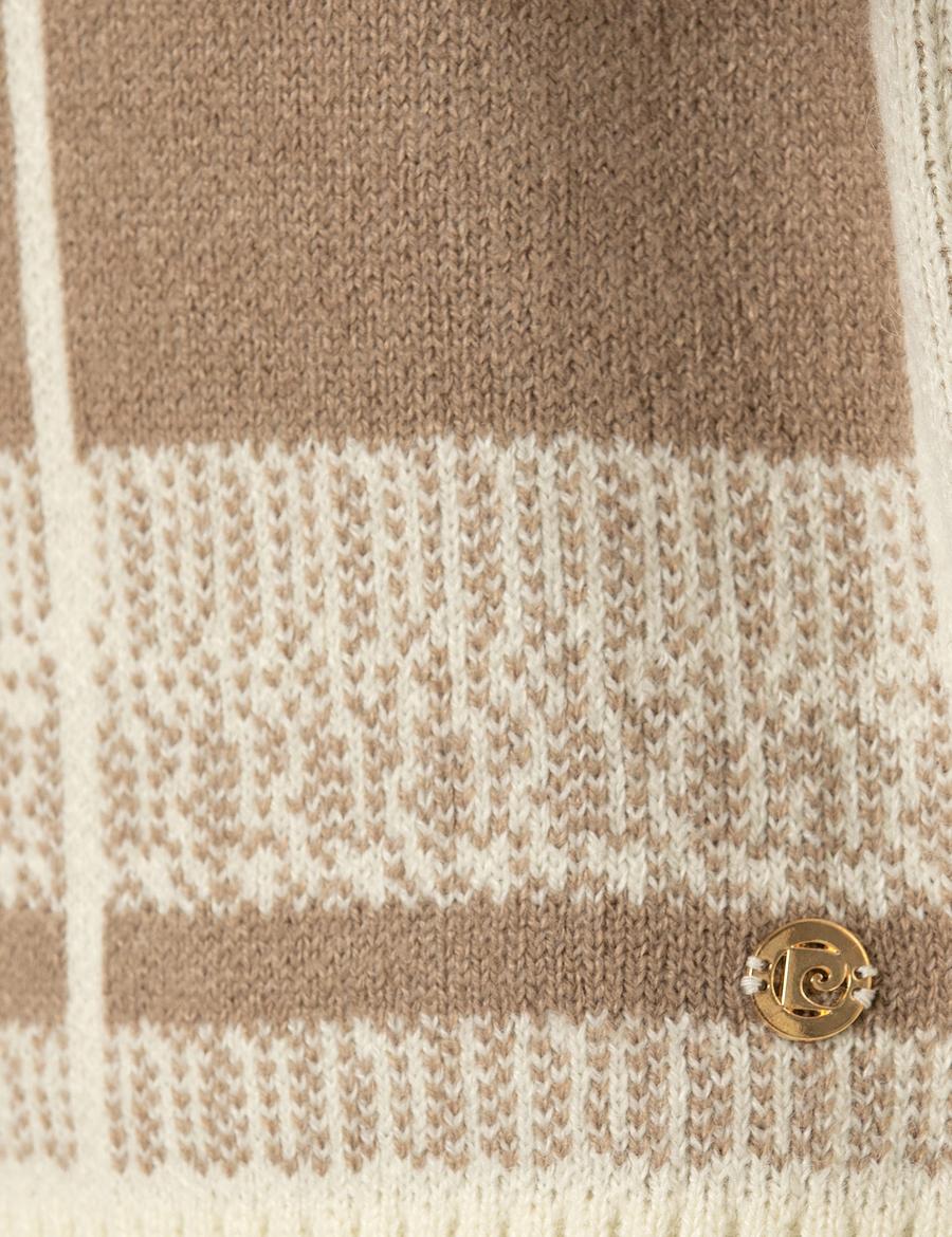 Ekru Comfort Fit Balıkçı Yaka Kazak