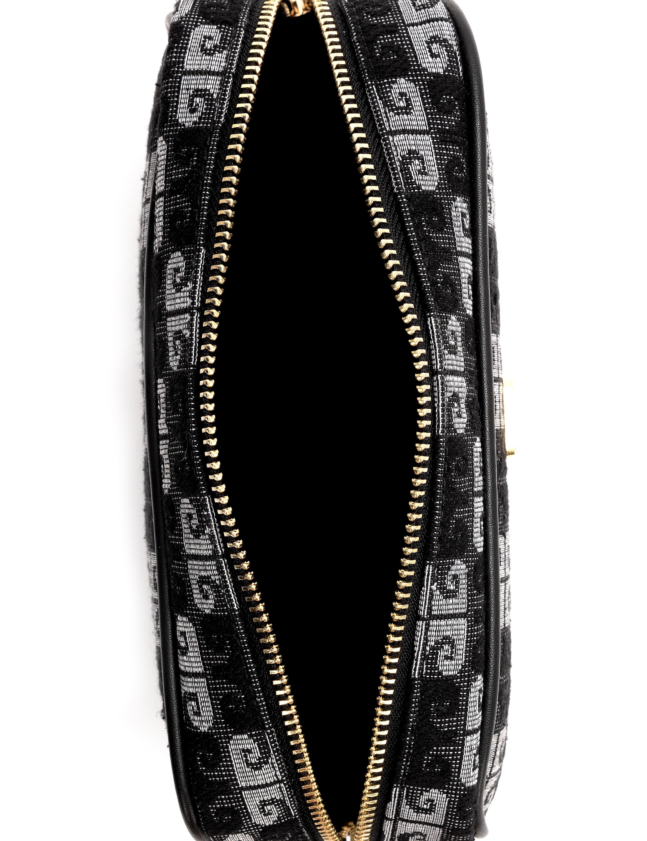 Siyah Çapraz Çanta