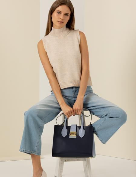 Mavi El Çantası - 50266439002