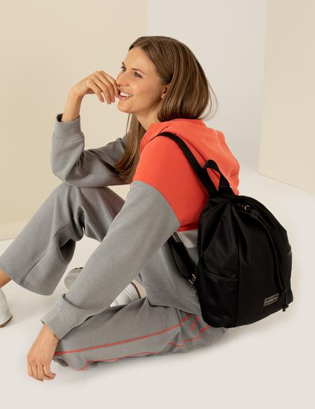 Siyah Sırt Çantası - 50262316001