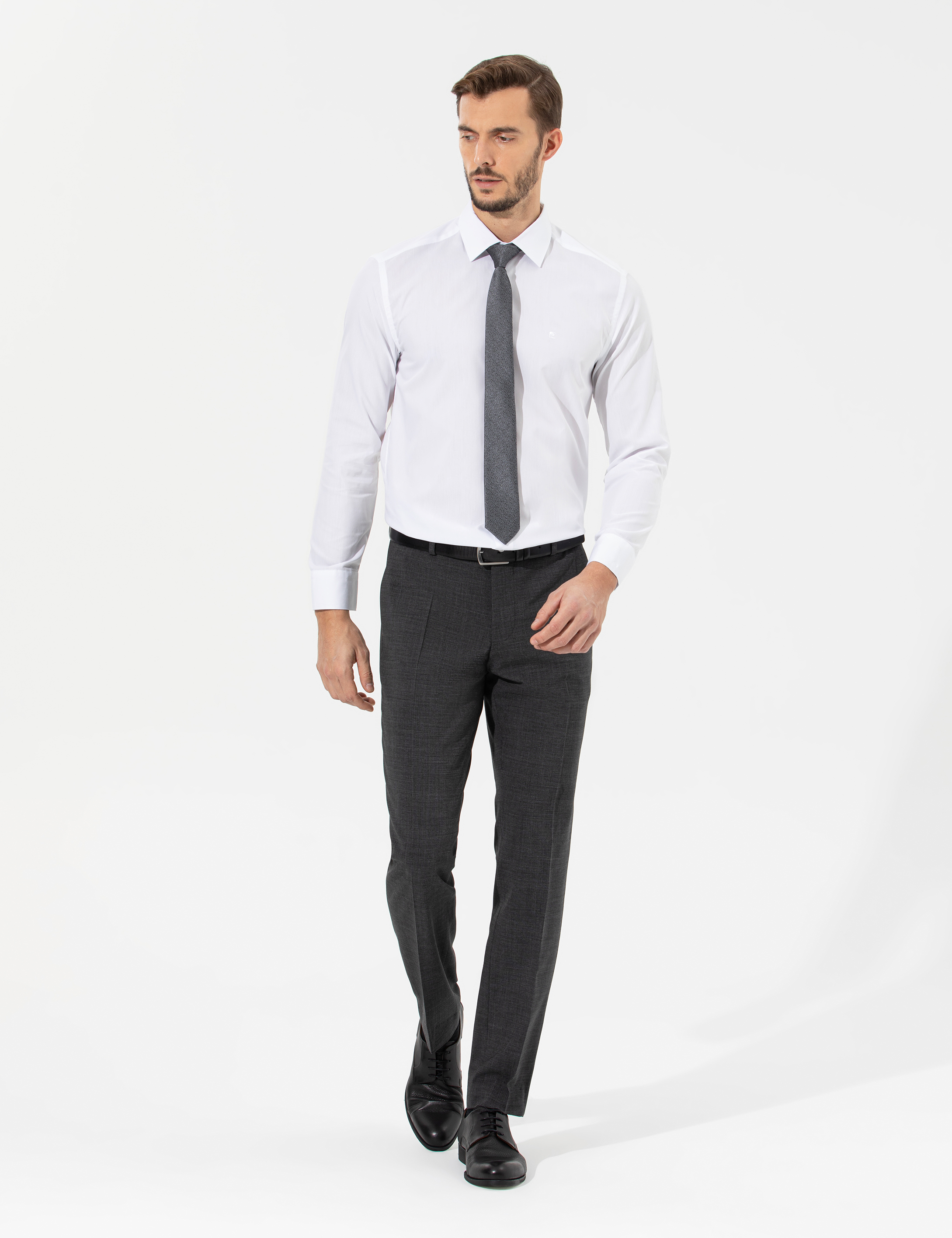 Beyaz Regular Fit Uzun Kollu Klasik Gömlek - Image 4