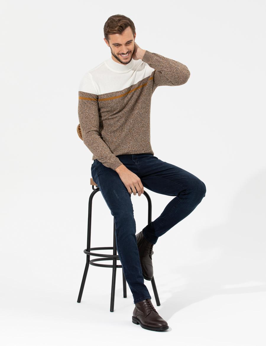 Kahverengi Slim Fit Balıkçı Yaka Triko Kazak