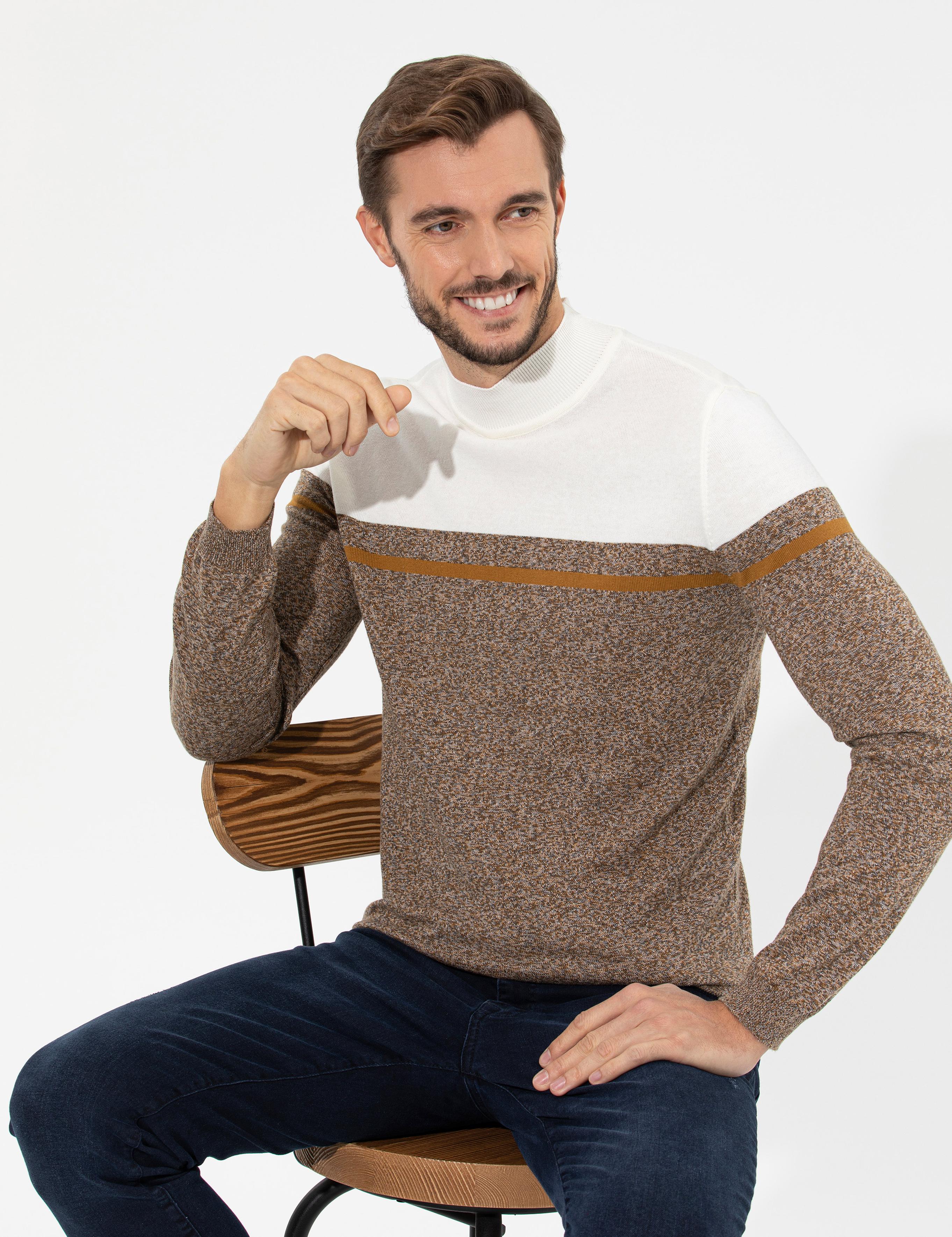 Kahverengi Slim Fit Balıkçı Yaka Triko Kazak