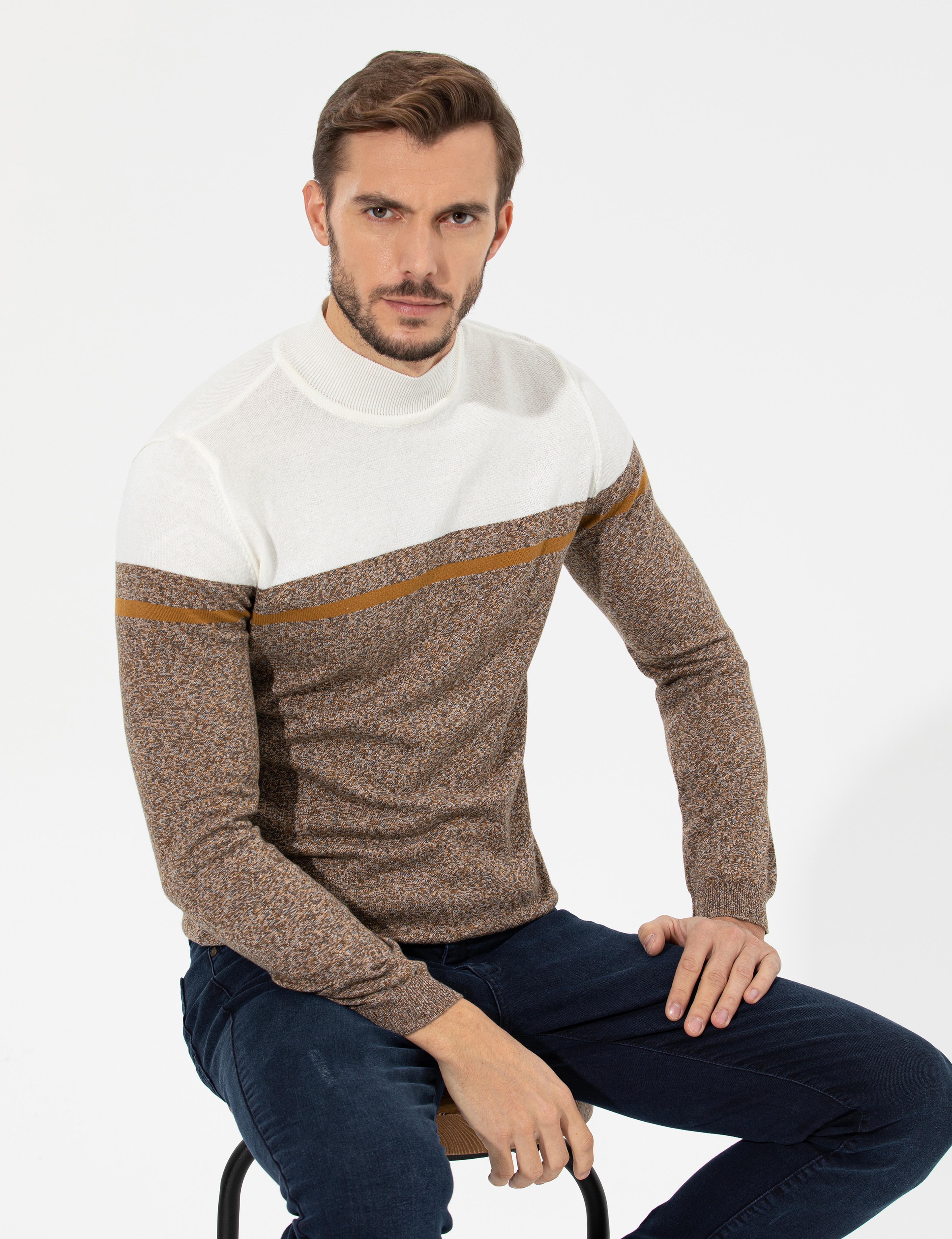 Kahverengi Slim Fit Balıkçı Yaka Triko Kazak