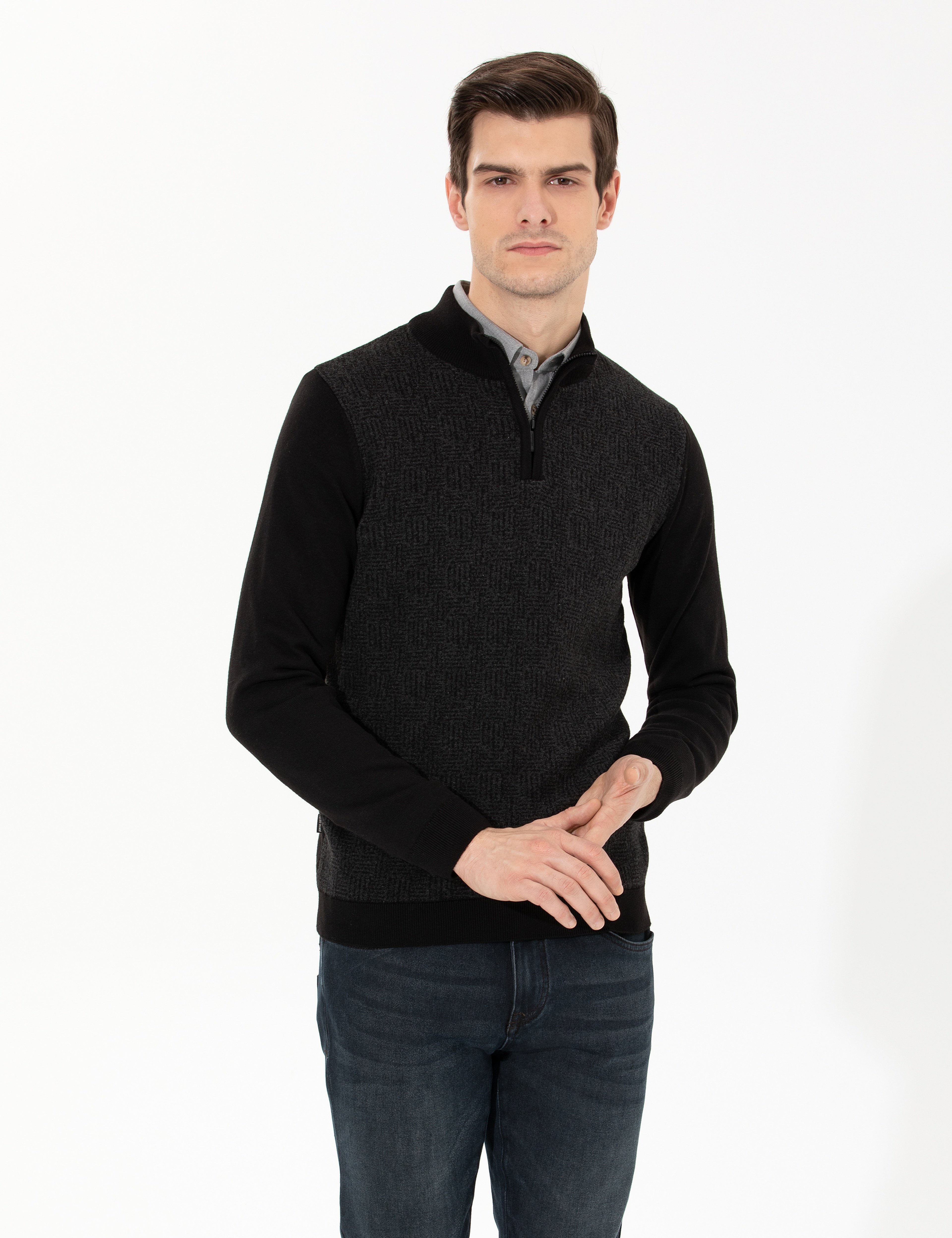 Siyah Slim Fit Fermuarlı Dik Yaka Triko Kazak - Image 1