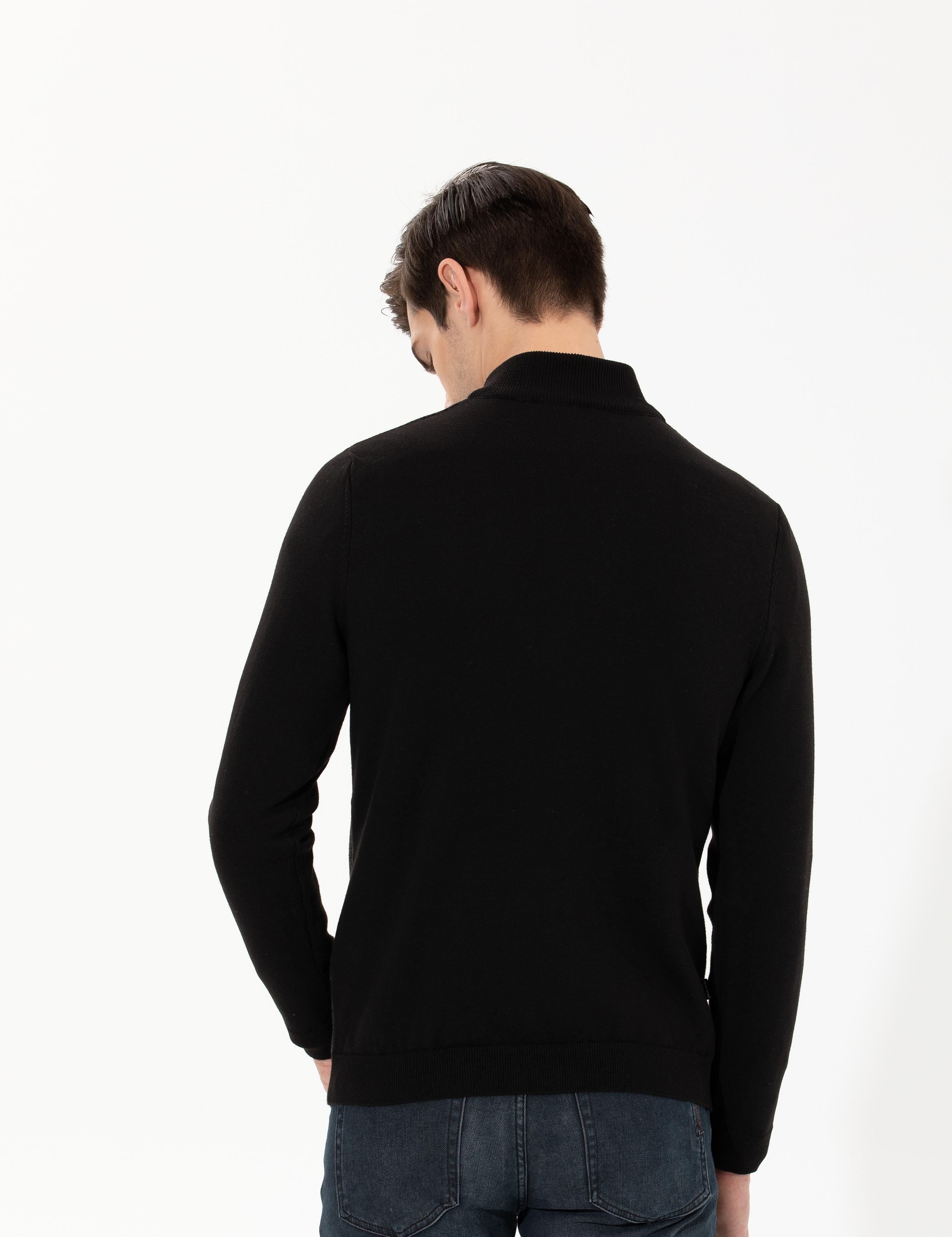 Siyah Slim Fit Fermuarlı Dik Yaka Triko Kazak