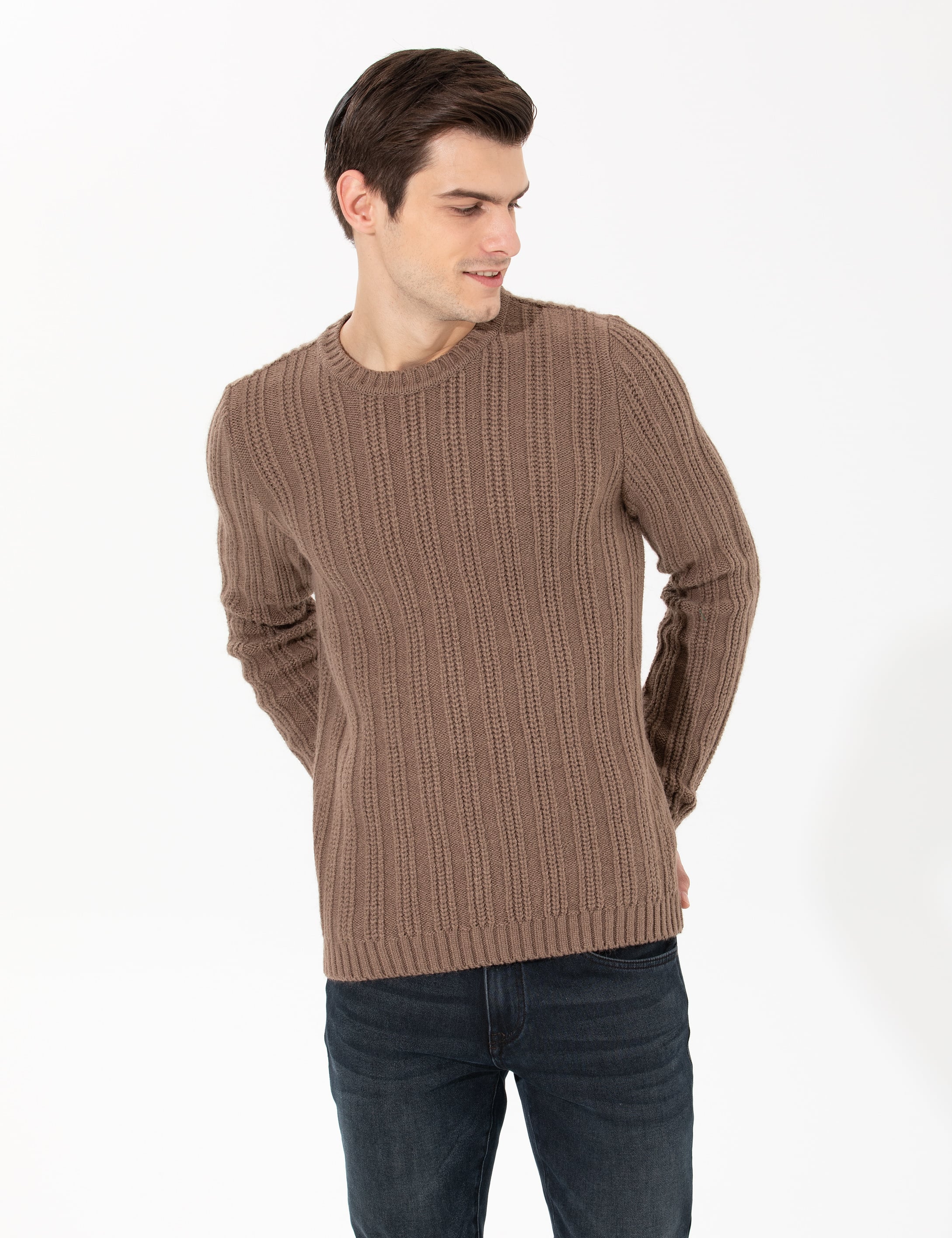 Açık Kahverengi Slim Fit Bisiklet Yaka Triko Kazak