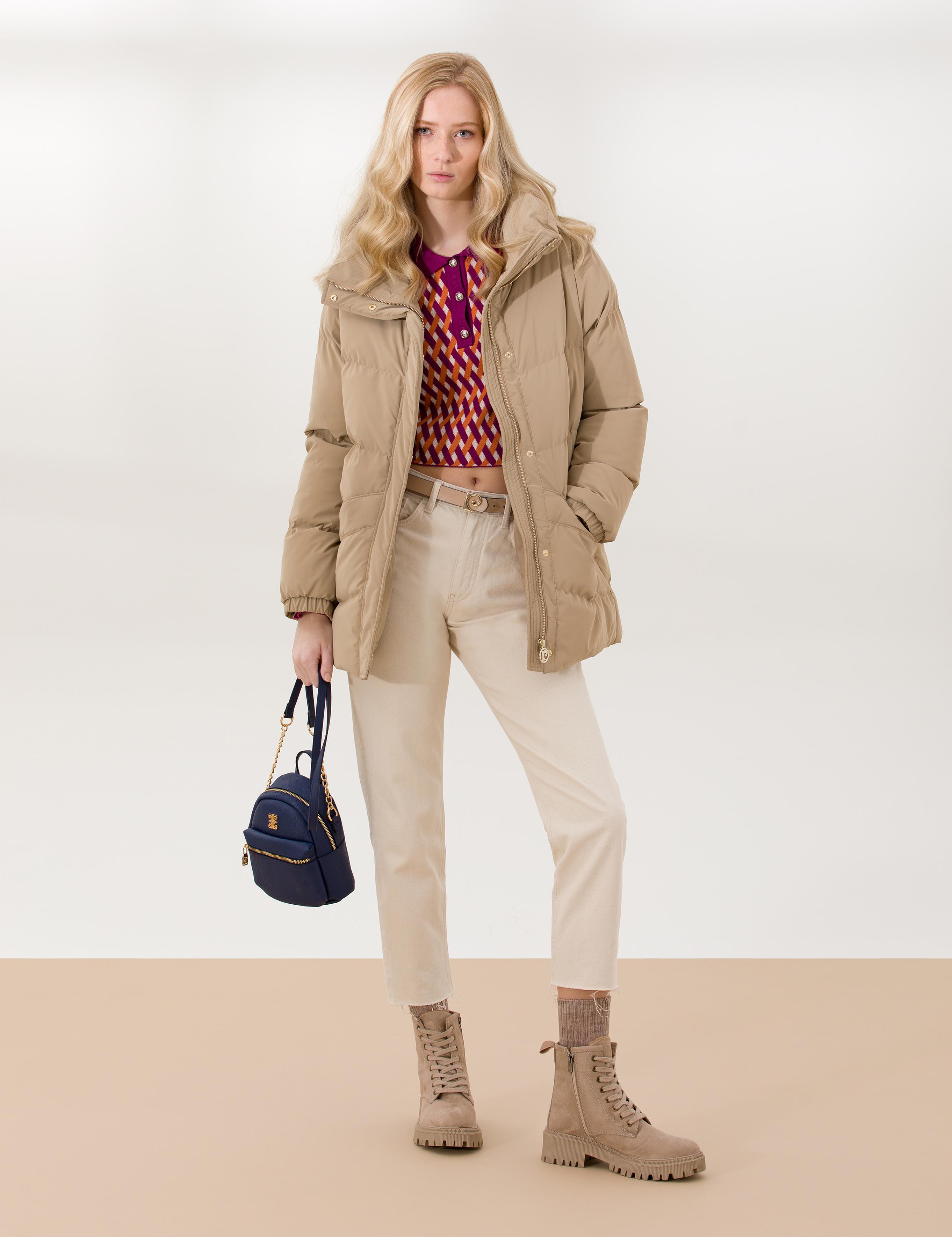 Ekru Standart Fit Mont