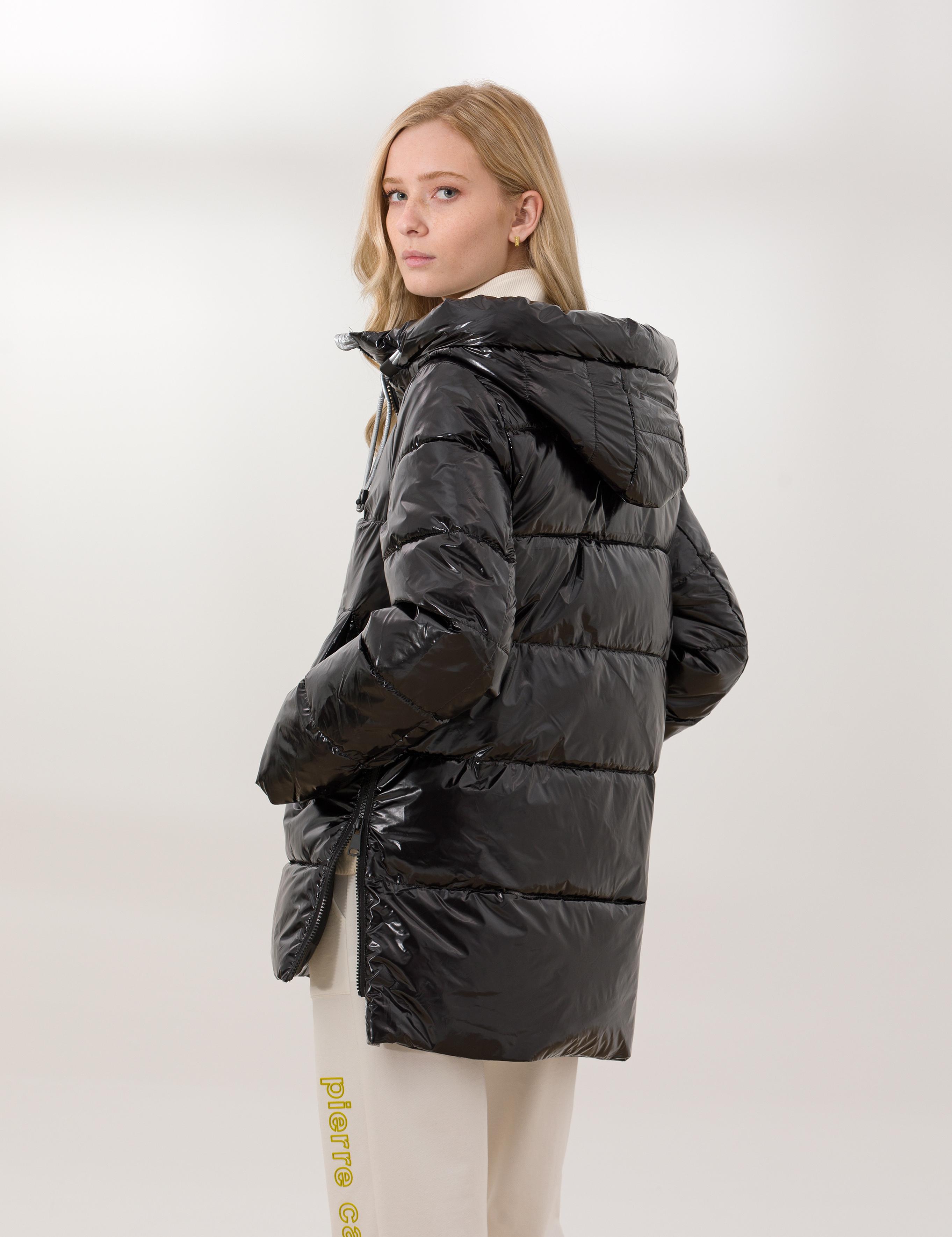 Siyah Kapüşonlu Mont