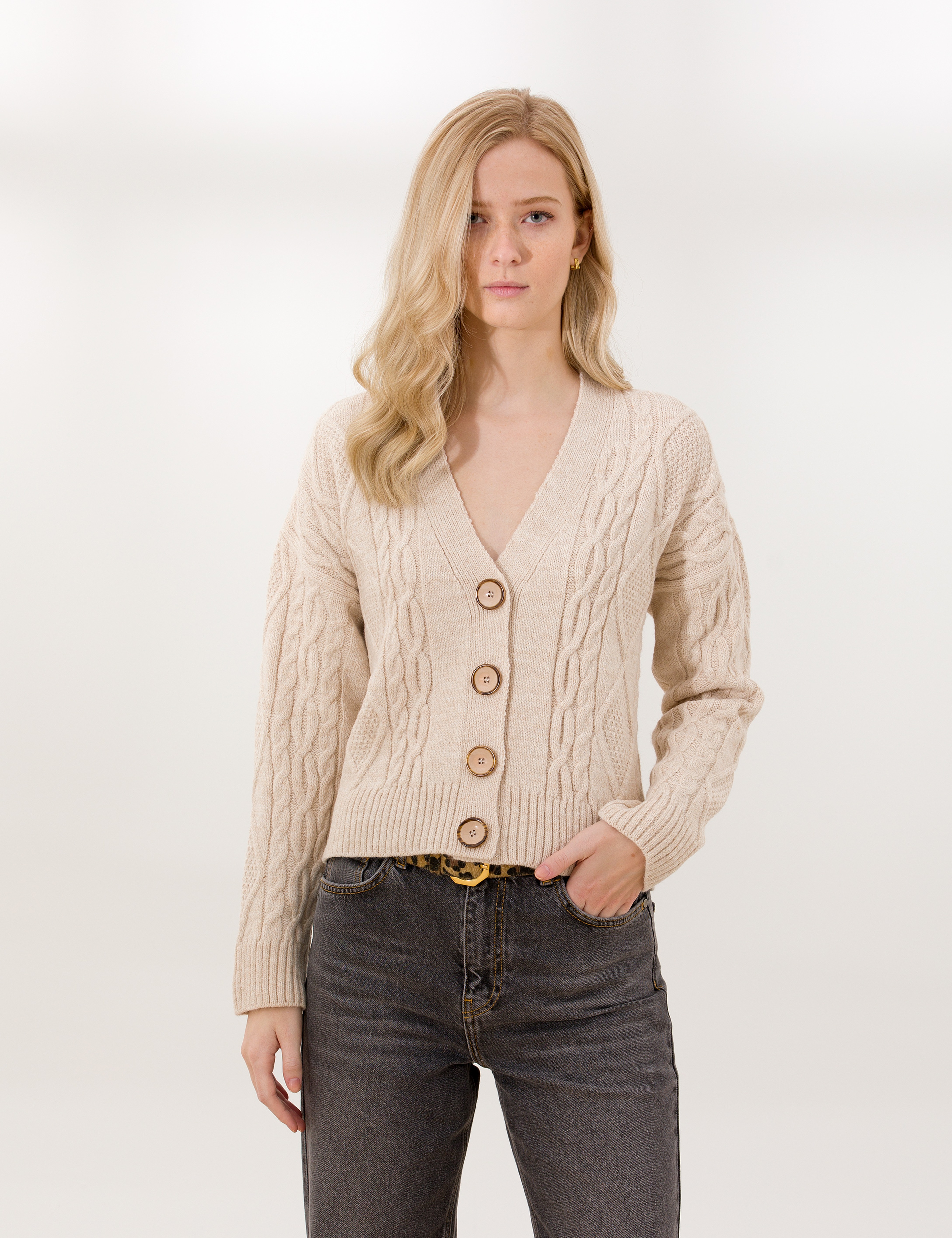 Bej Crop Top Triko Hırka - Image 3