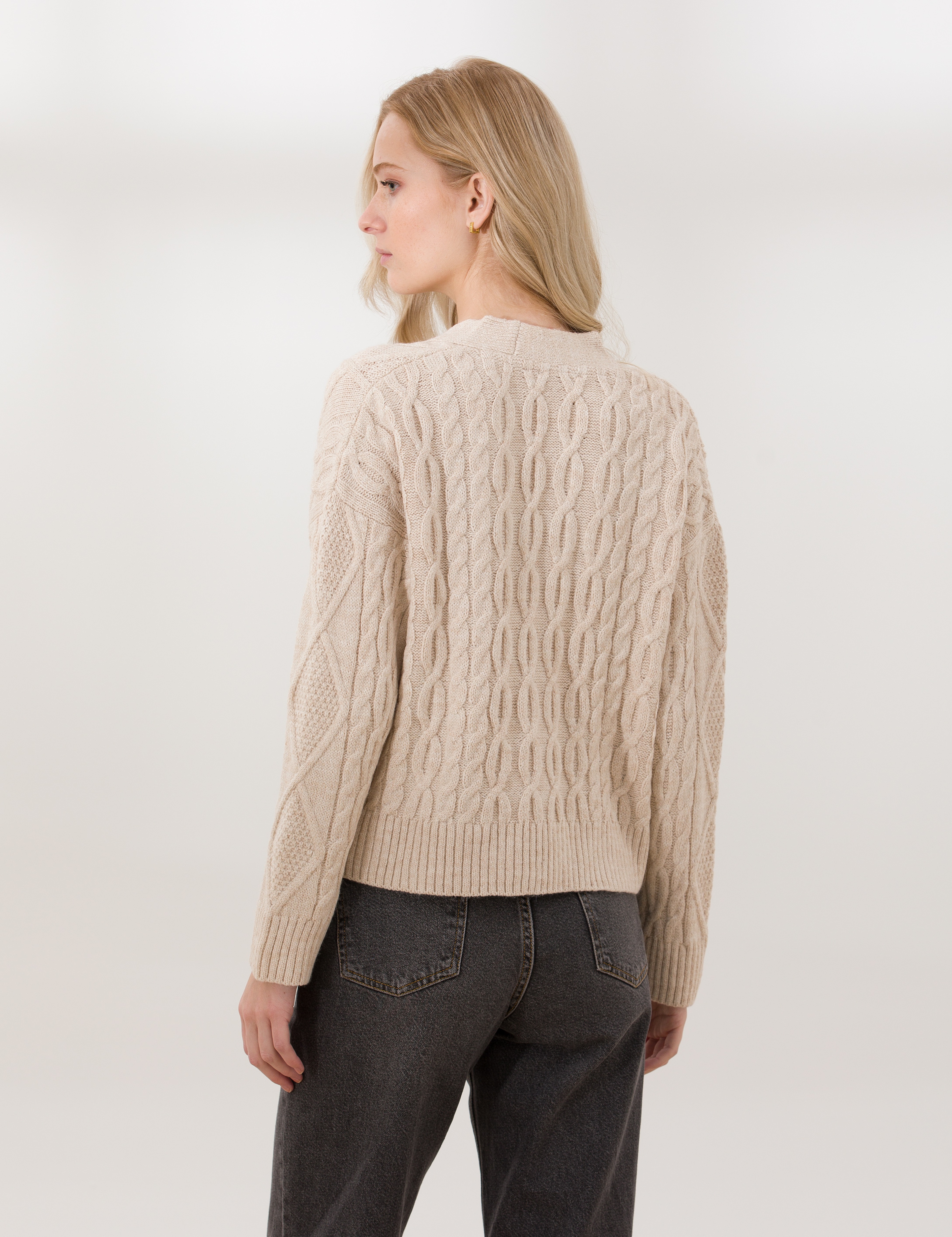 Bej Crop Top Triko Hırka - Image 5