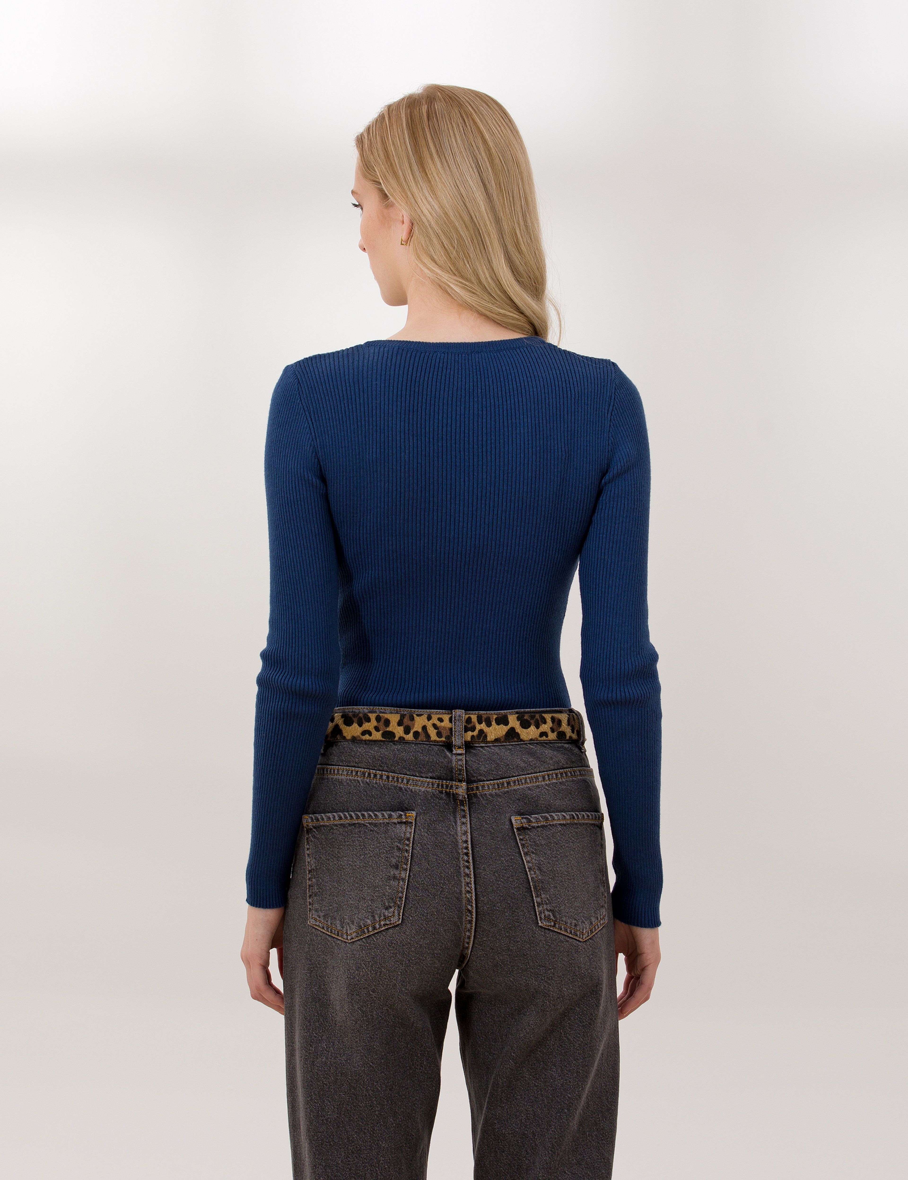 İndigo Slim Fit V Yaka Basic Kazak - Image 5
