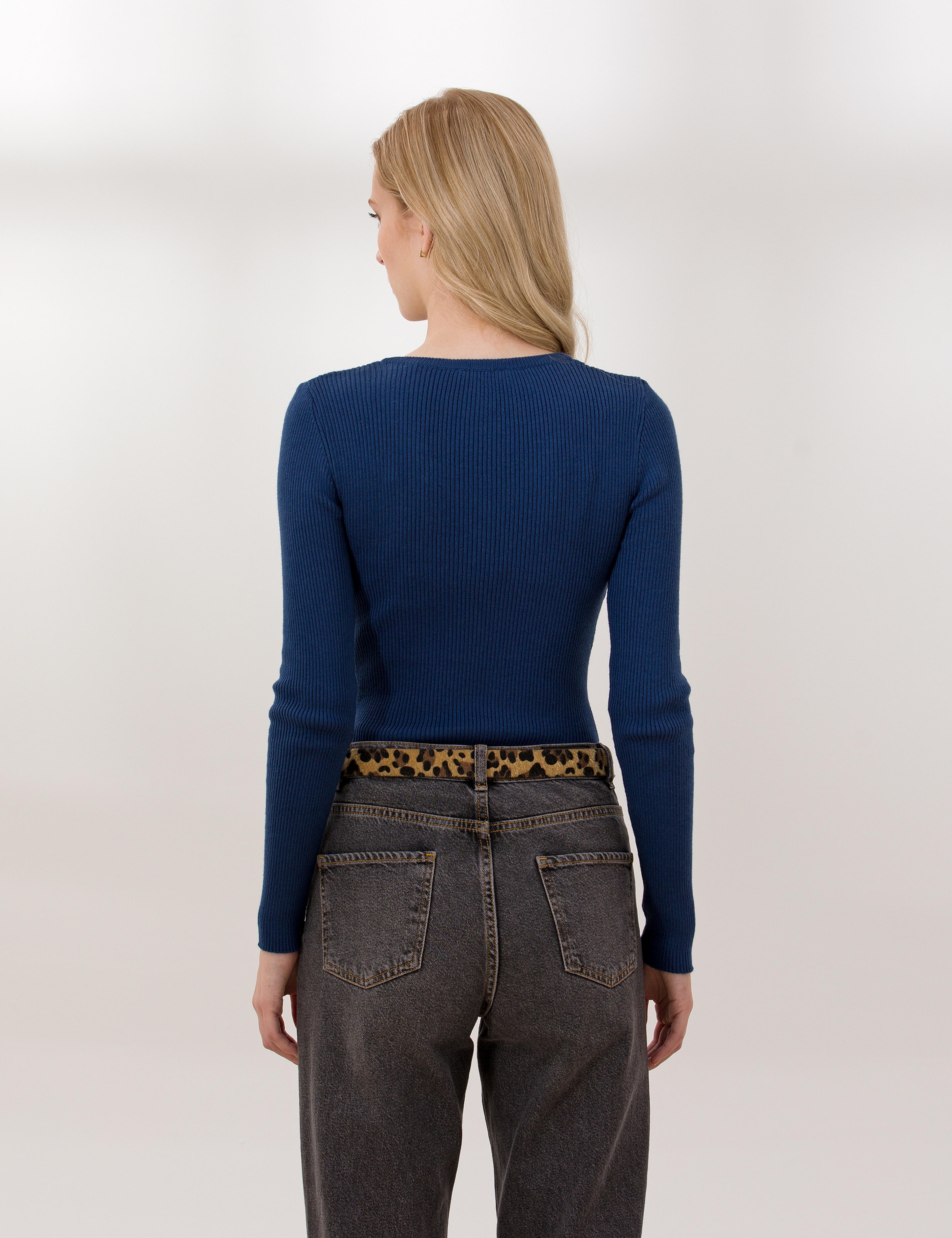 İndigo Slim Fit V Yaka Basic Kazak