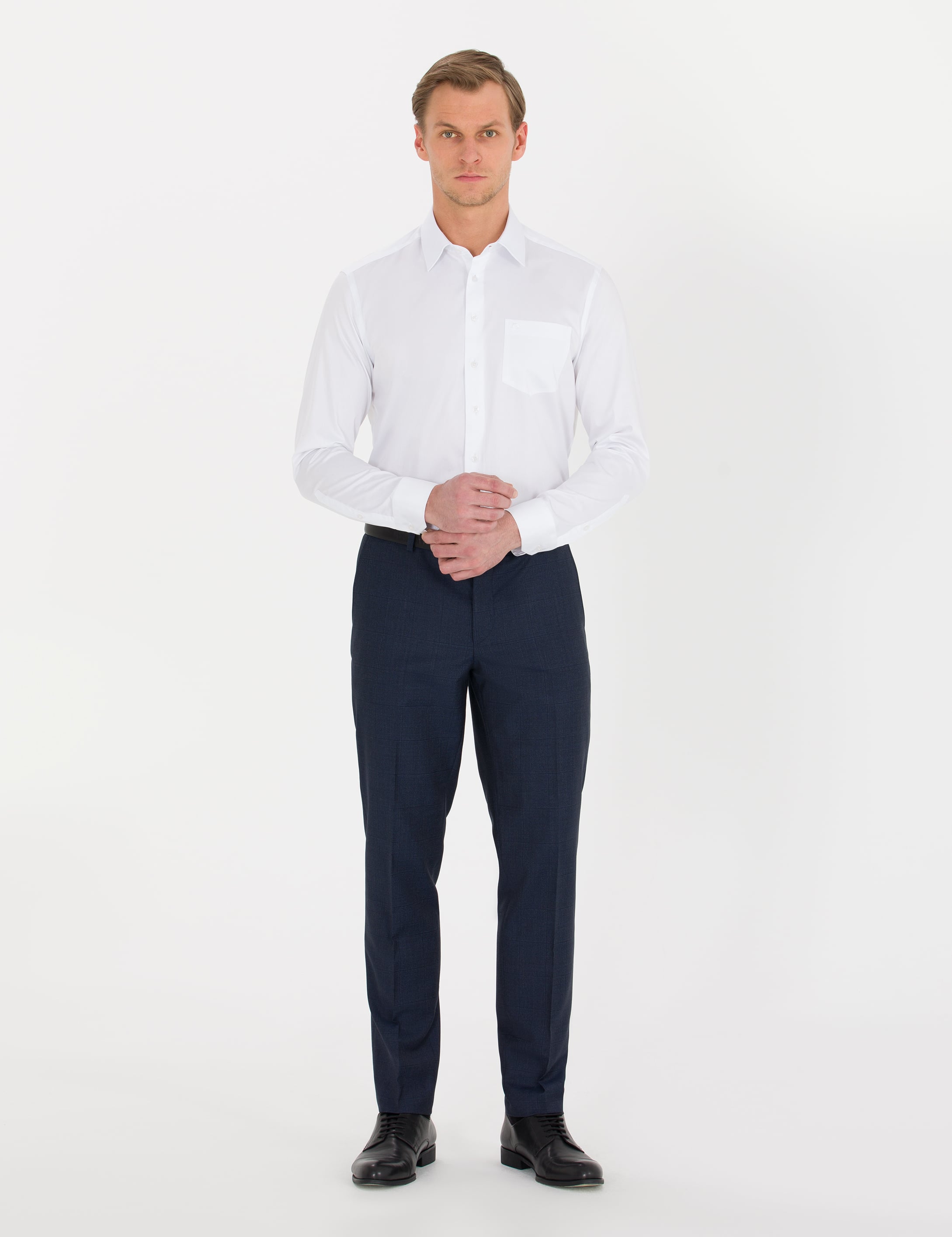 Beyaz Regular Fit Uzun Kollu Klasik Gömlek - Image 4