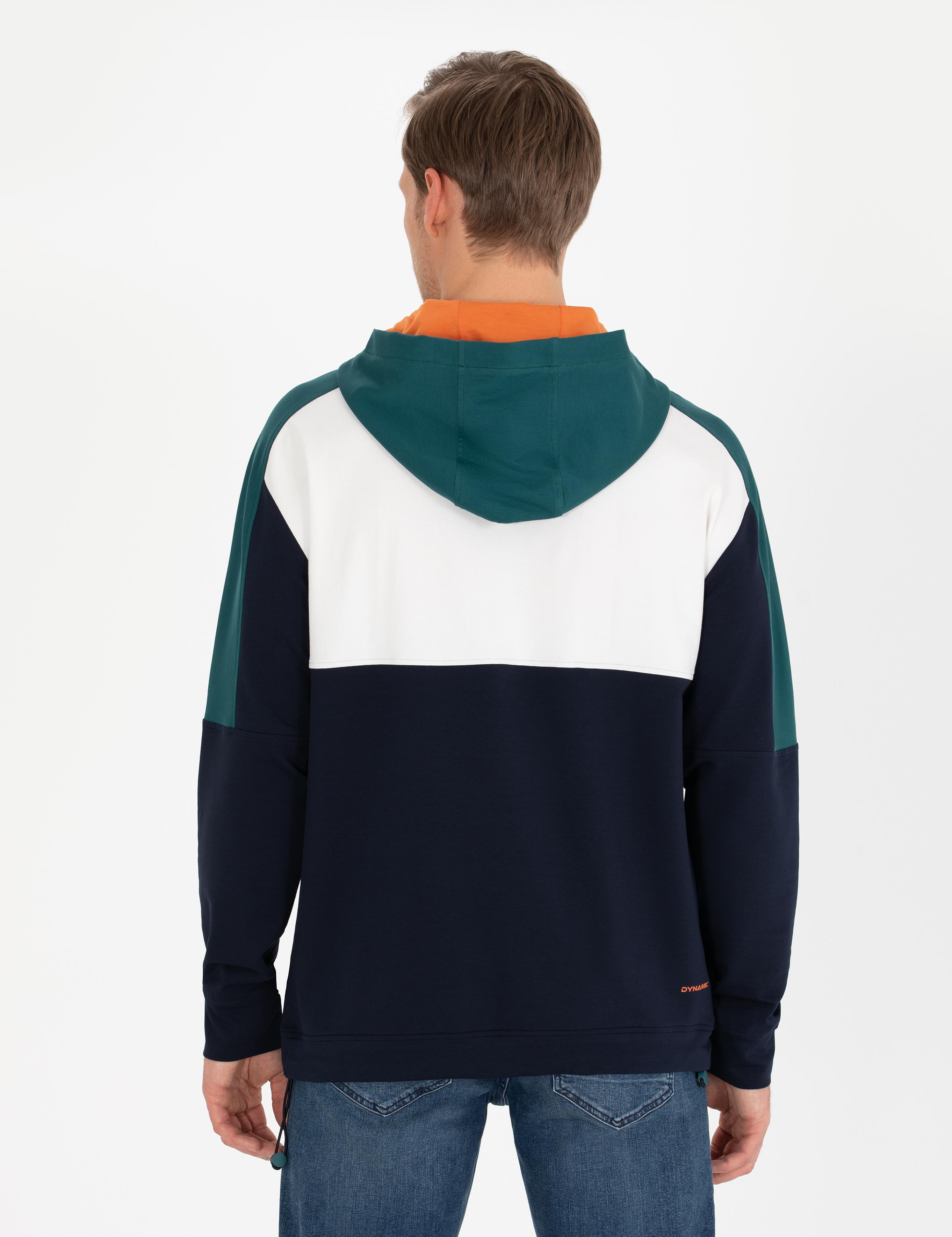 Zümrüt Regular Fit Kapüşonlu Sweatshirt