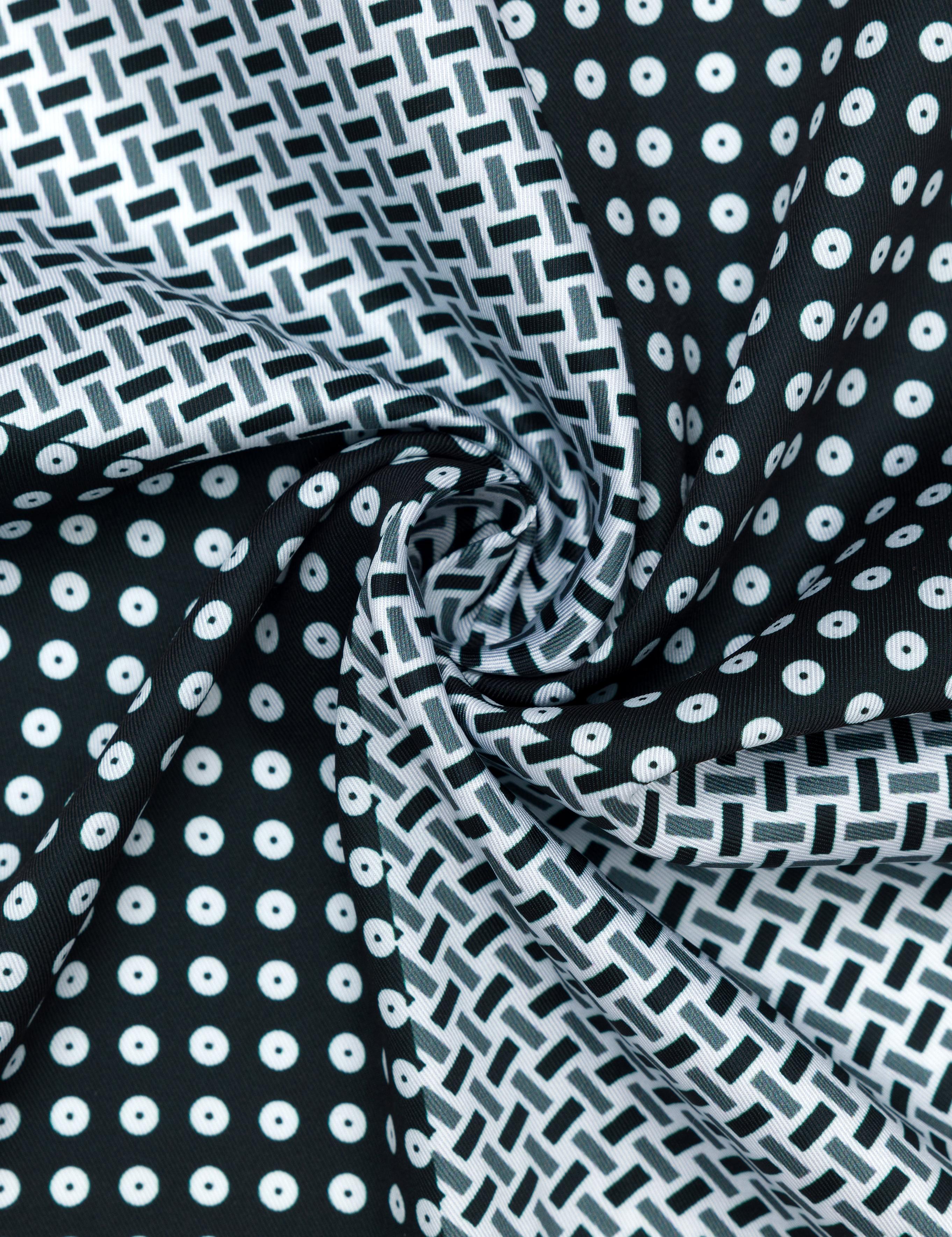 Siyah Desenli Mendil