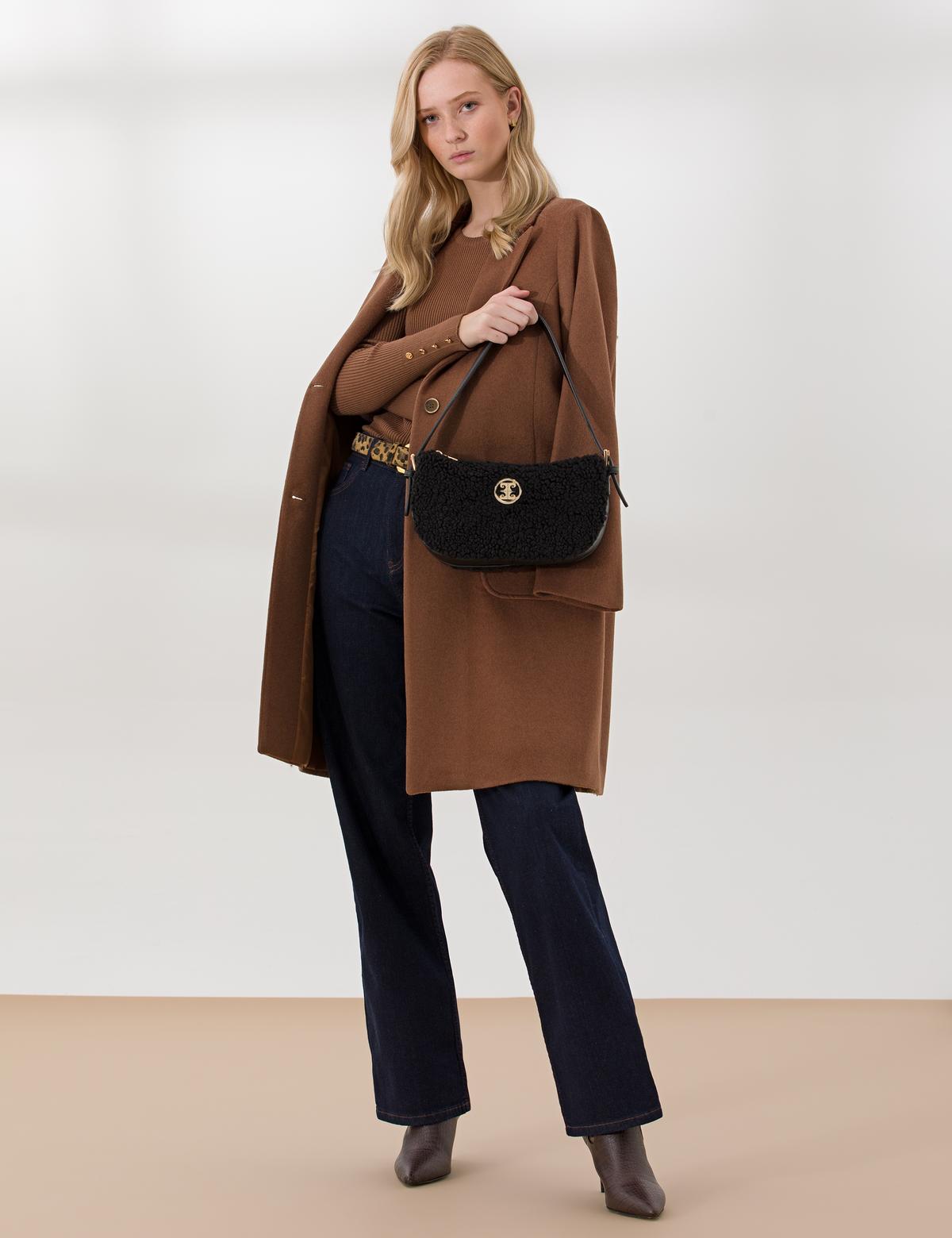 Siyah Omuz Çantası