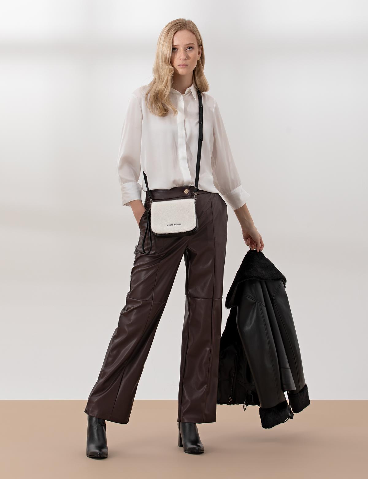 Siyah Çapraz Çanta