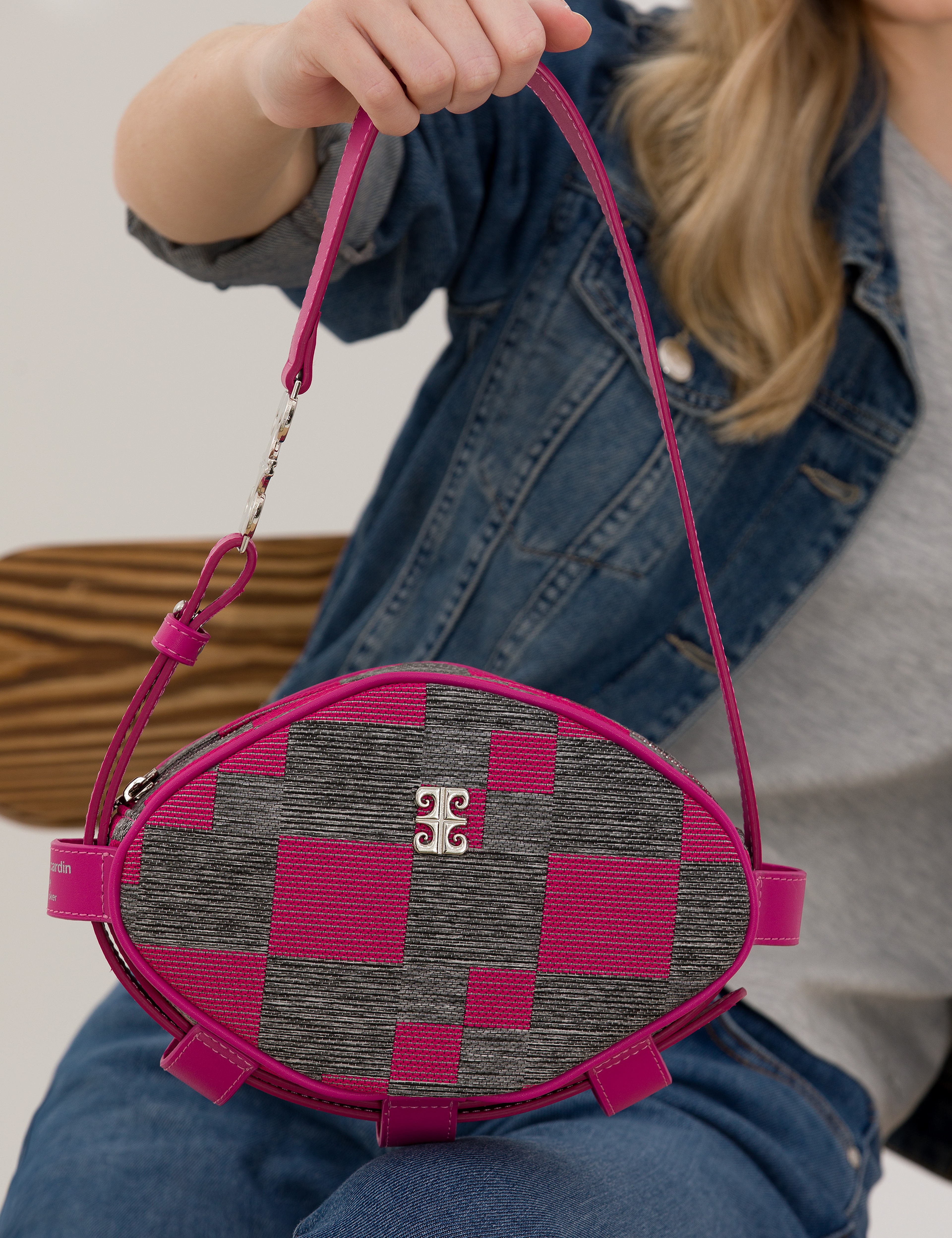 Pembe Omuz Çantası