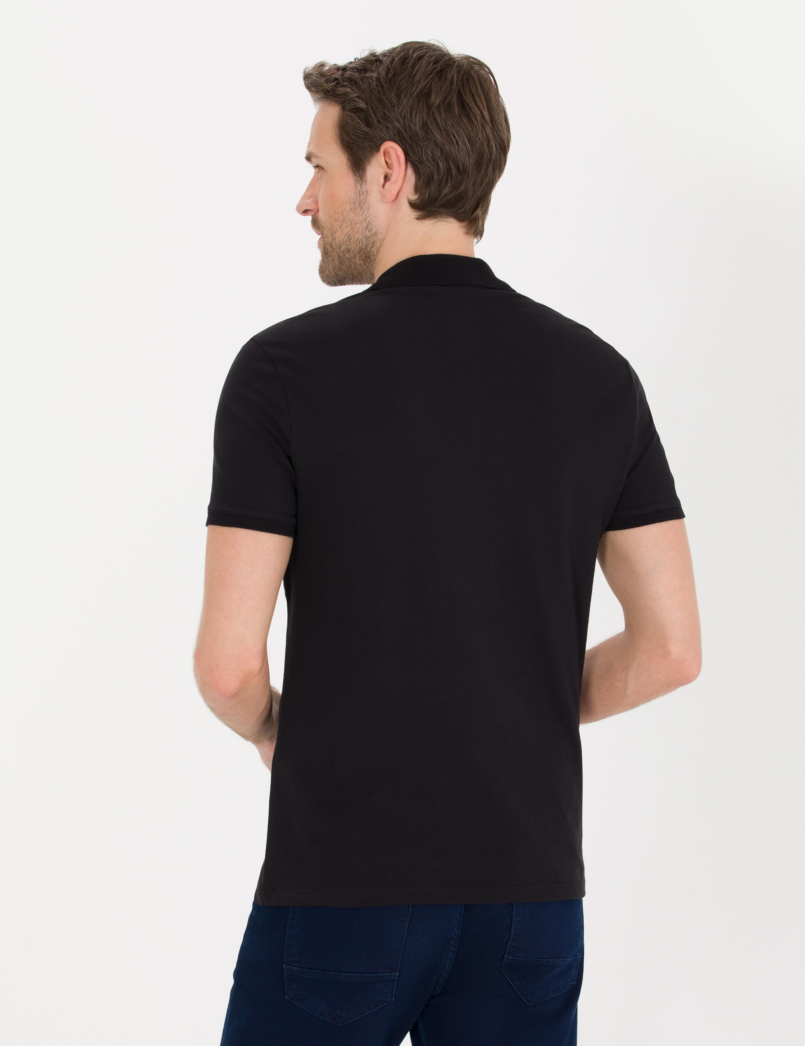 Siyah Göğüs Baskılı Slim Fit Tişört