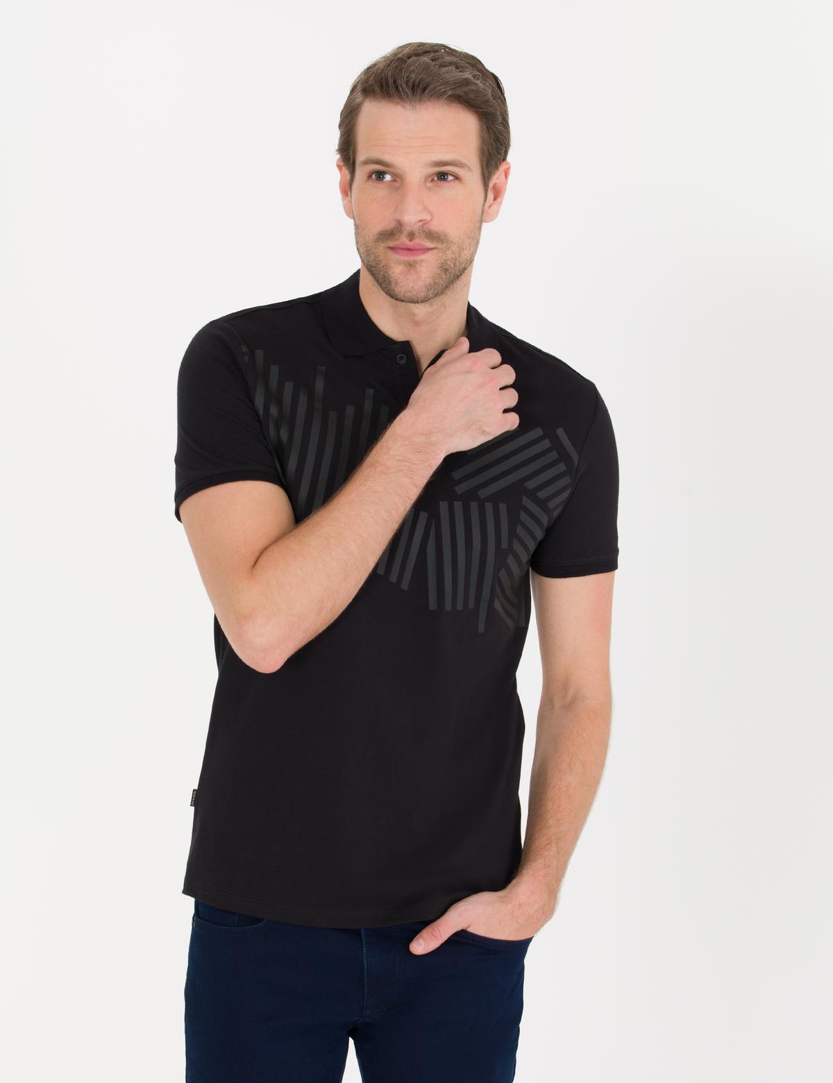 Siyah Göğüs Baskılı Slim Fit Tişört