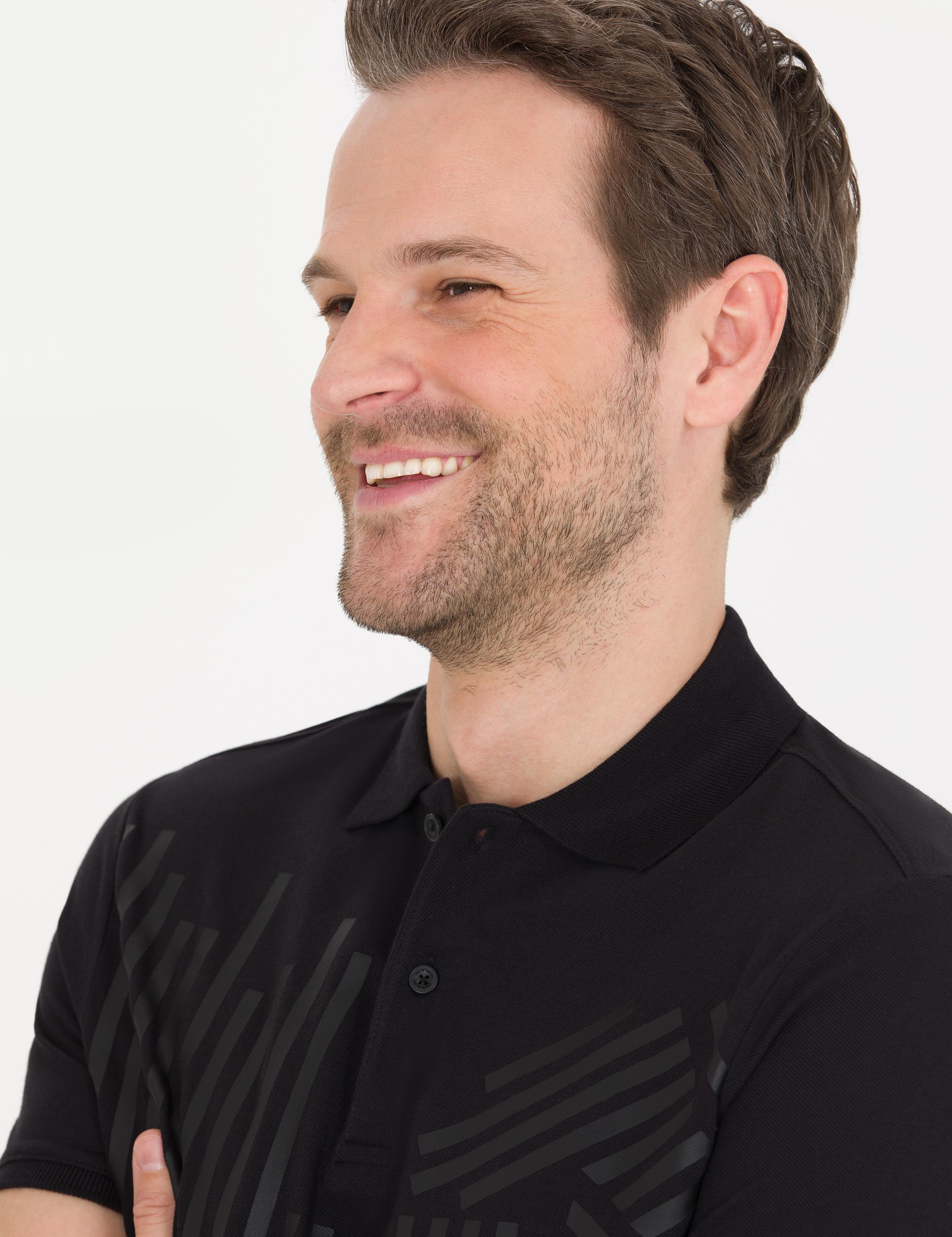 Siyah Göğüs Baskılı Slim Fit Tişört