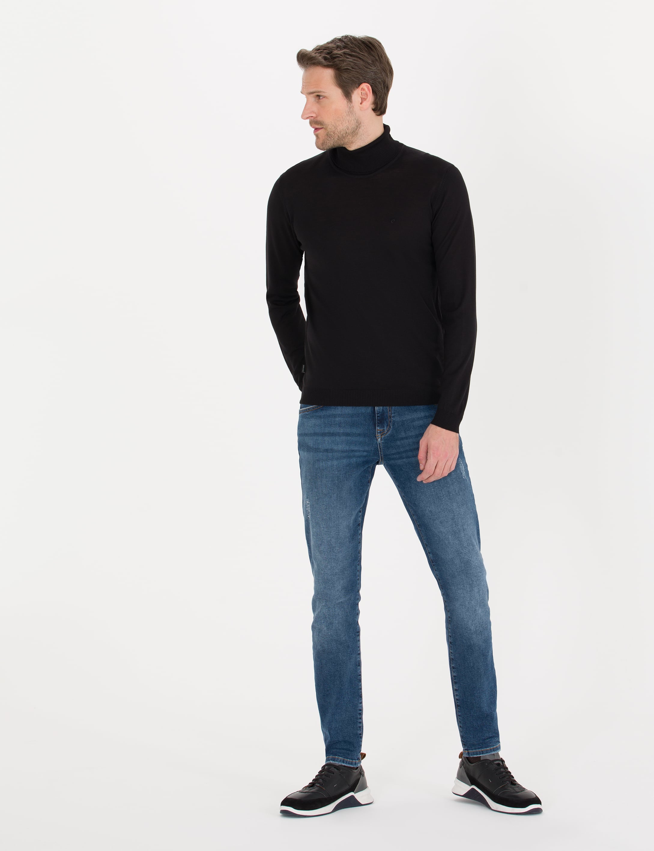 Siyah Slim Fit Balıkçı Yaka Yün Karışımlı Basic Triko Kazak