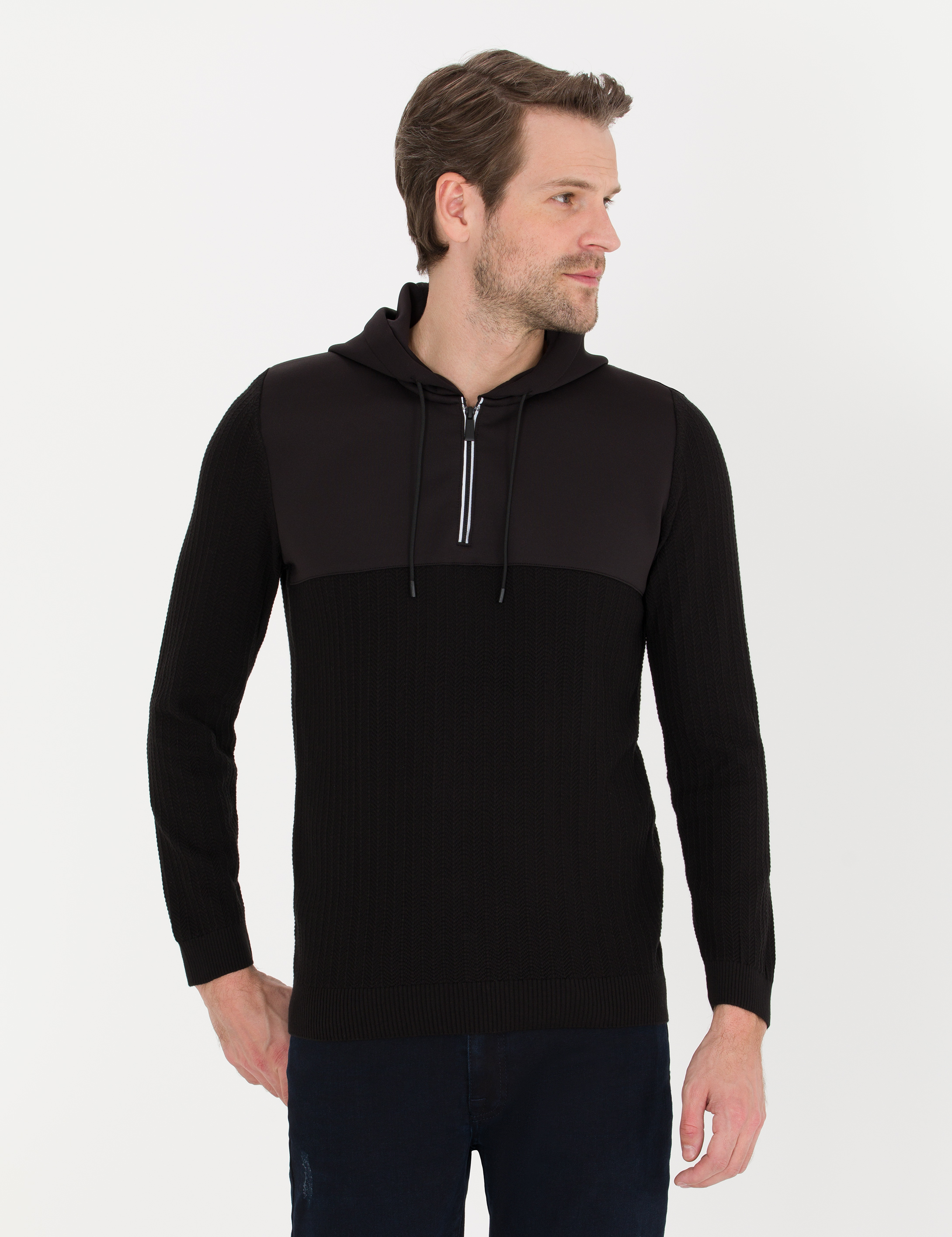 Siyah Slim Fit Kapüşonlu Triko Kazak - Image 1