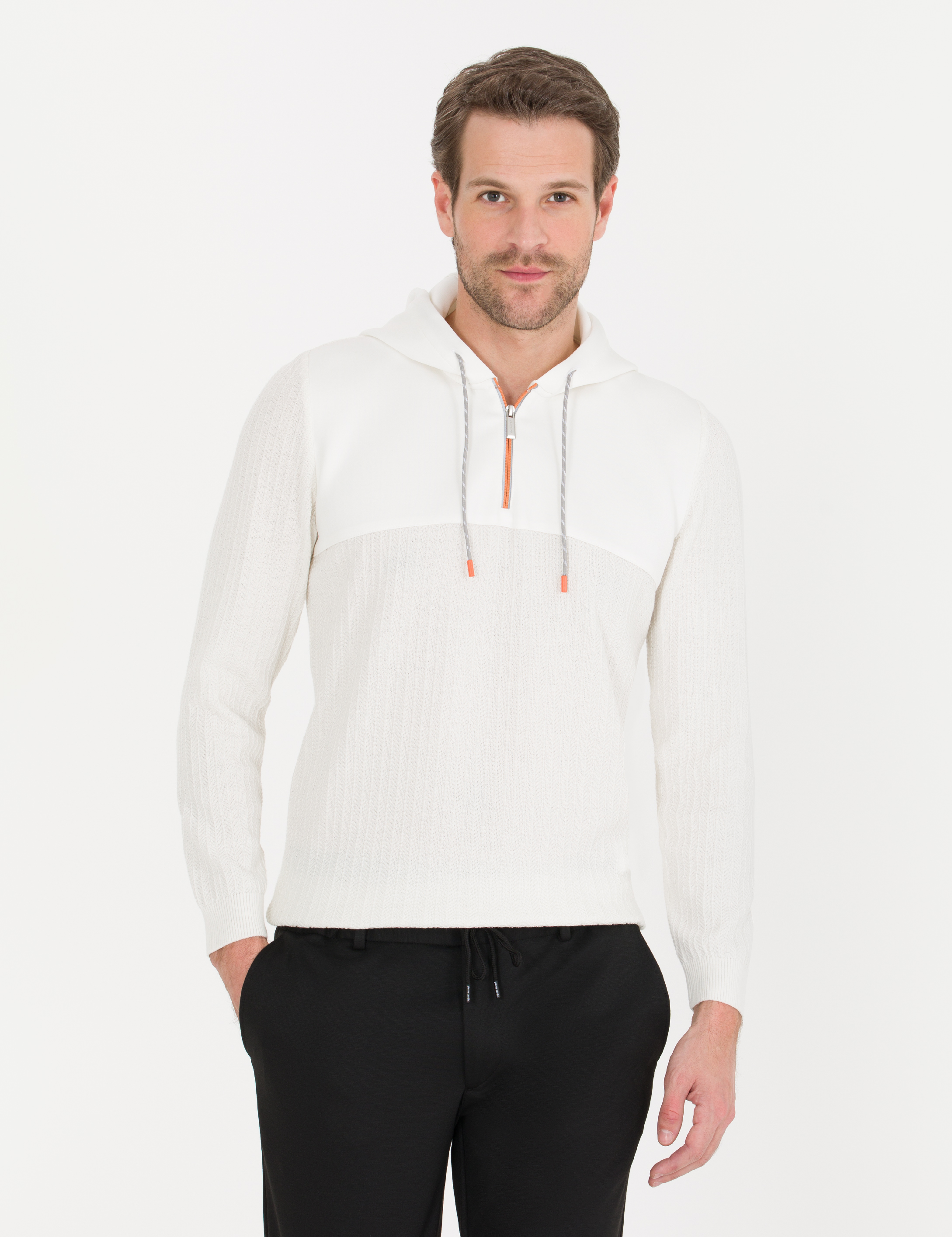 Ekru Slim Fit Kapüşonlu Triko Kazak - Image 2