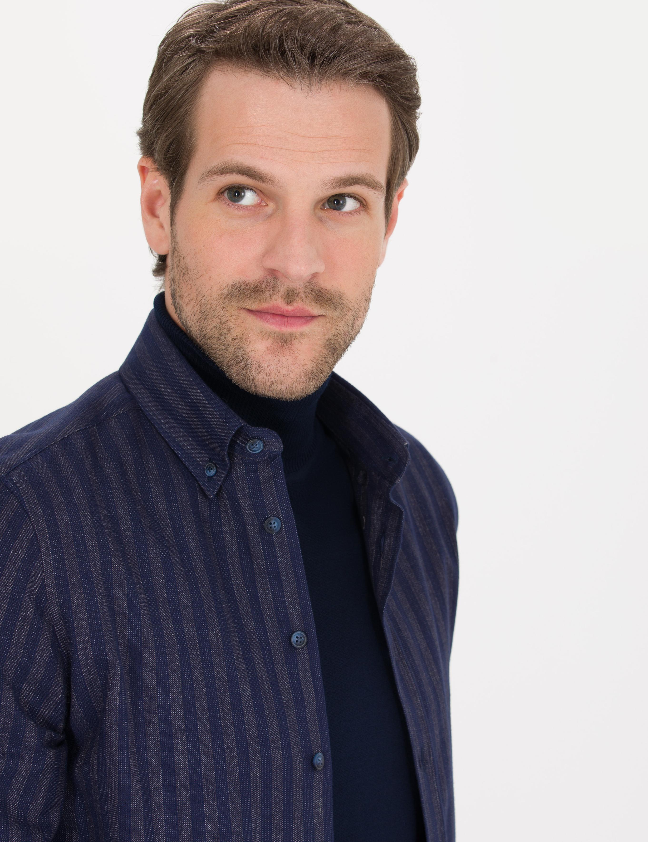 Lacivert Slim Fit Uzun Kollu Gömlek