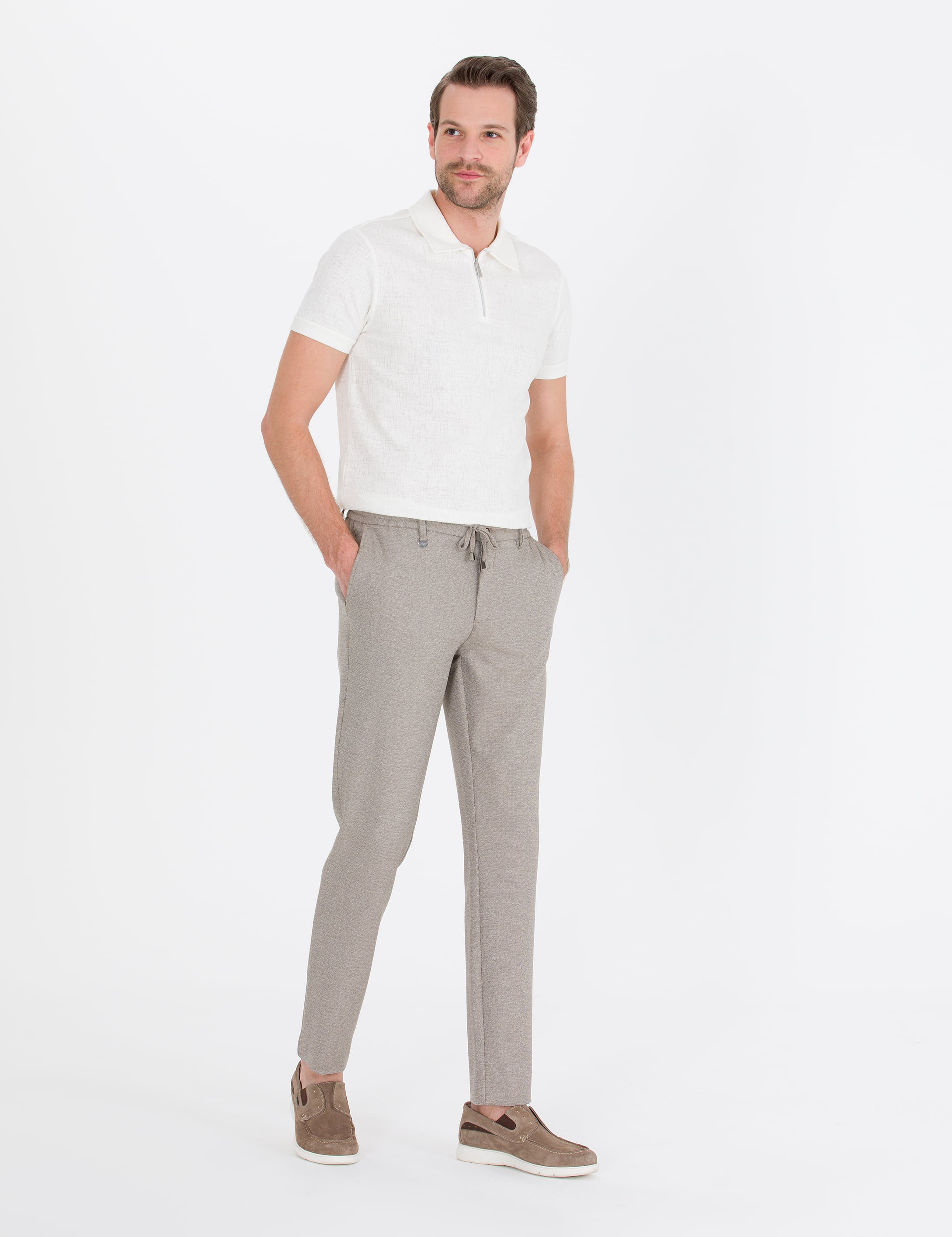 Ekru Slim Fit Fermuarlı Polo Yaka Tişört
