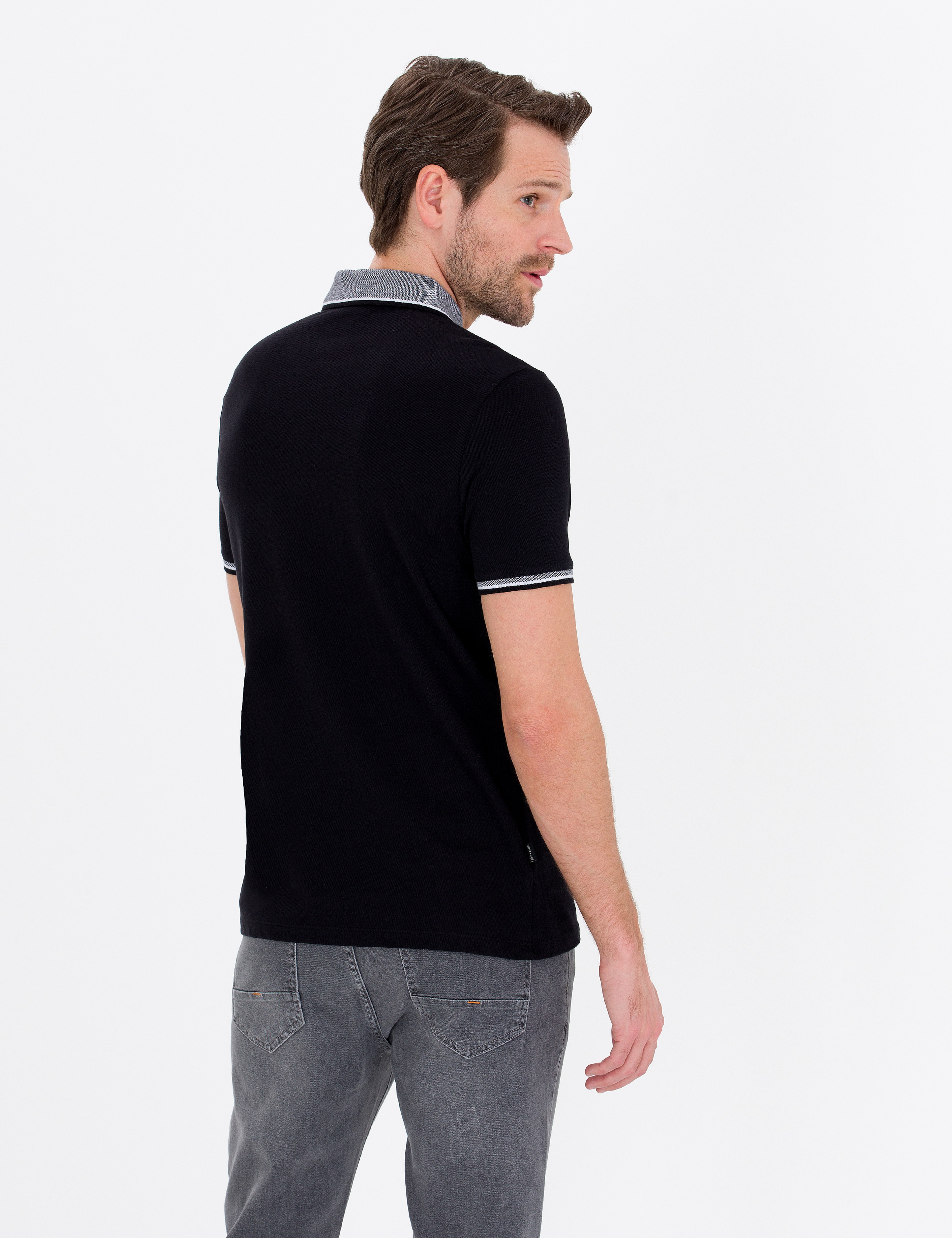 Siyah Regular Fit Polo Yaka Cepli Tişört