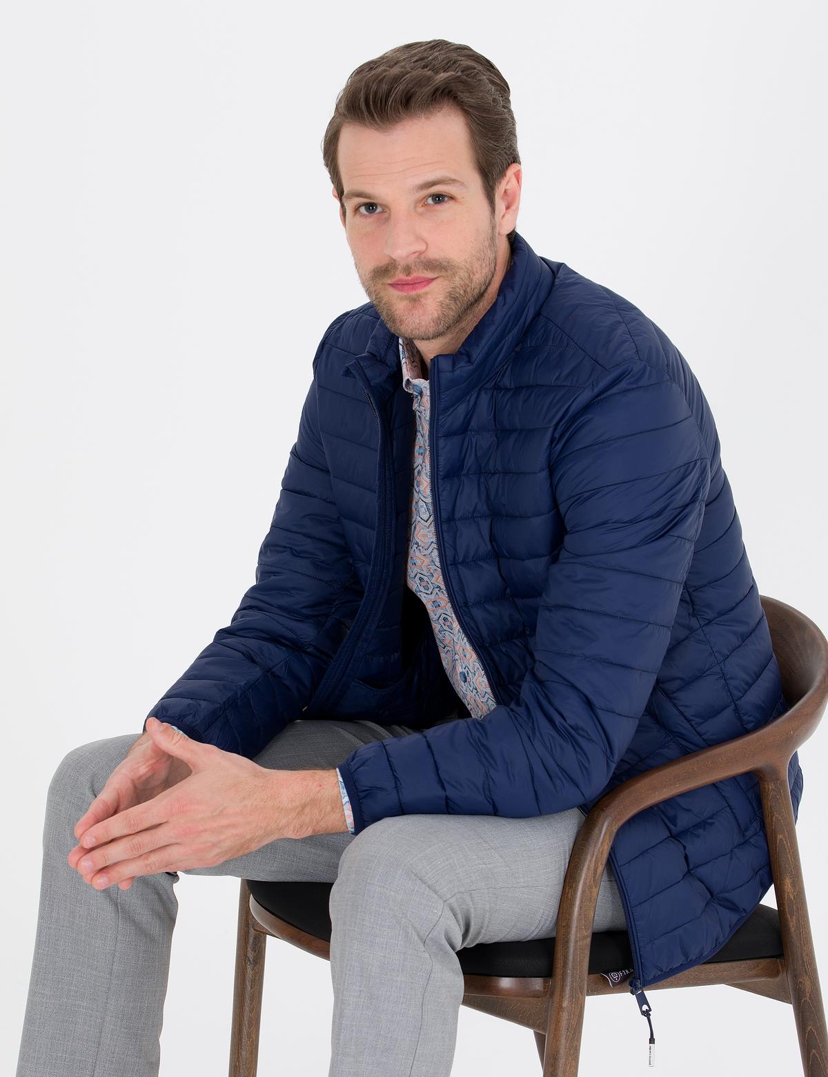 Lacivert Kapitone Mont