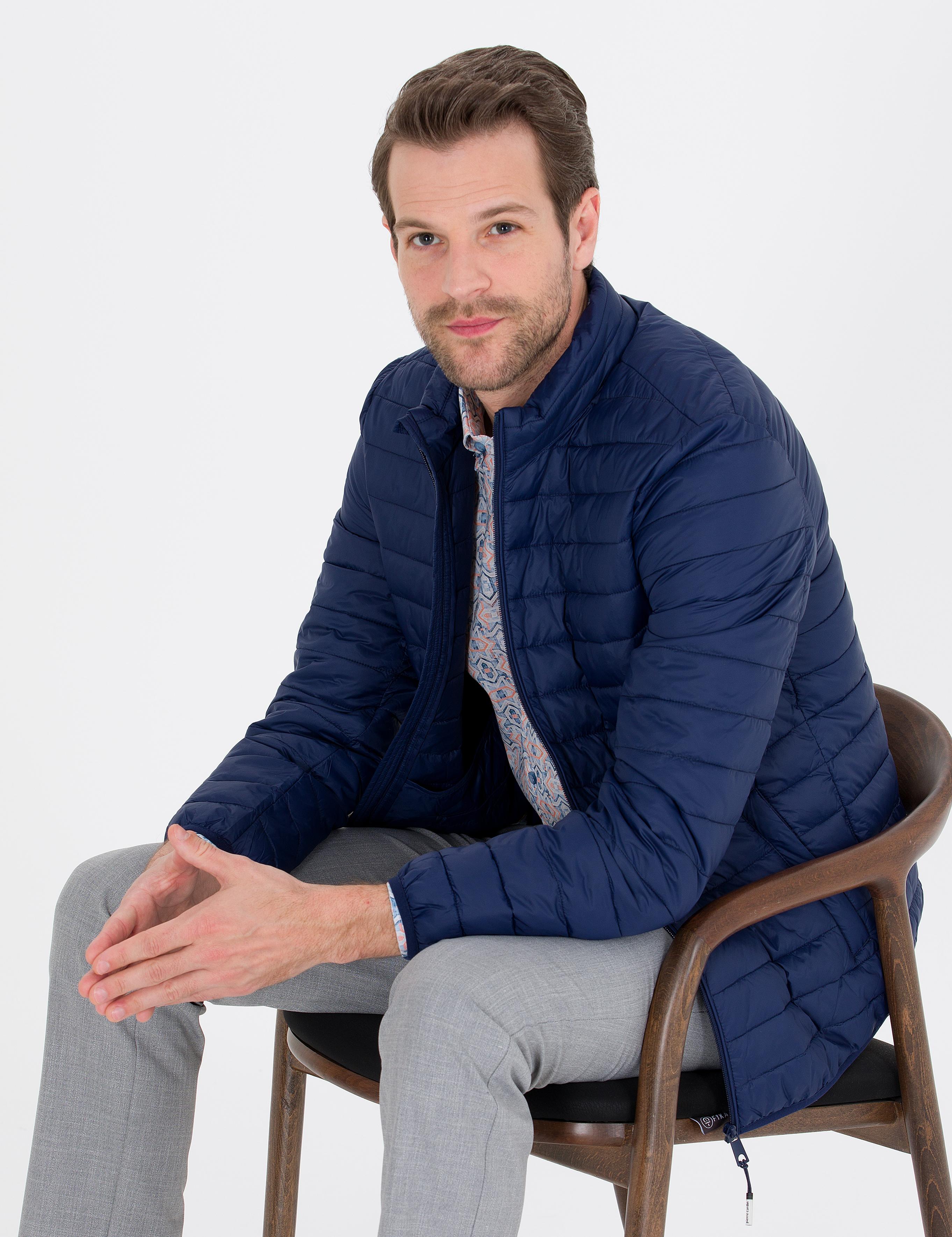 Lacivert Kapitone Mont