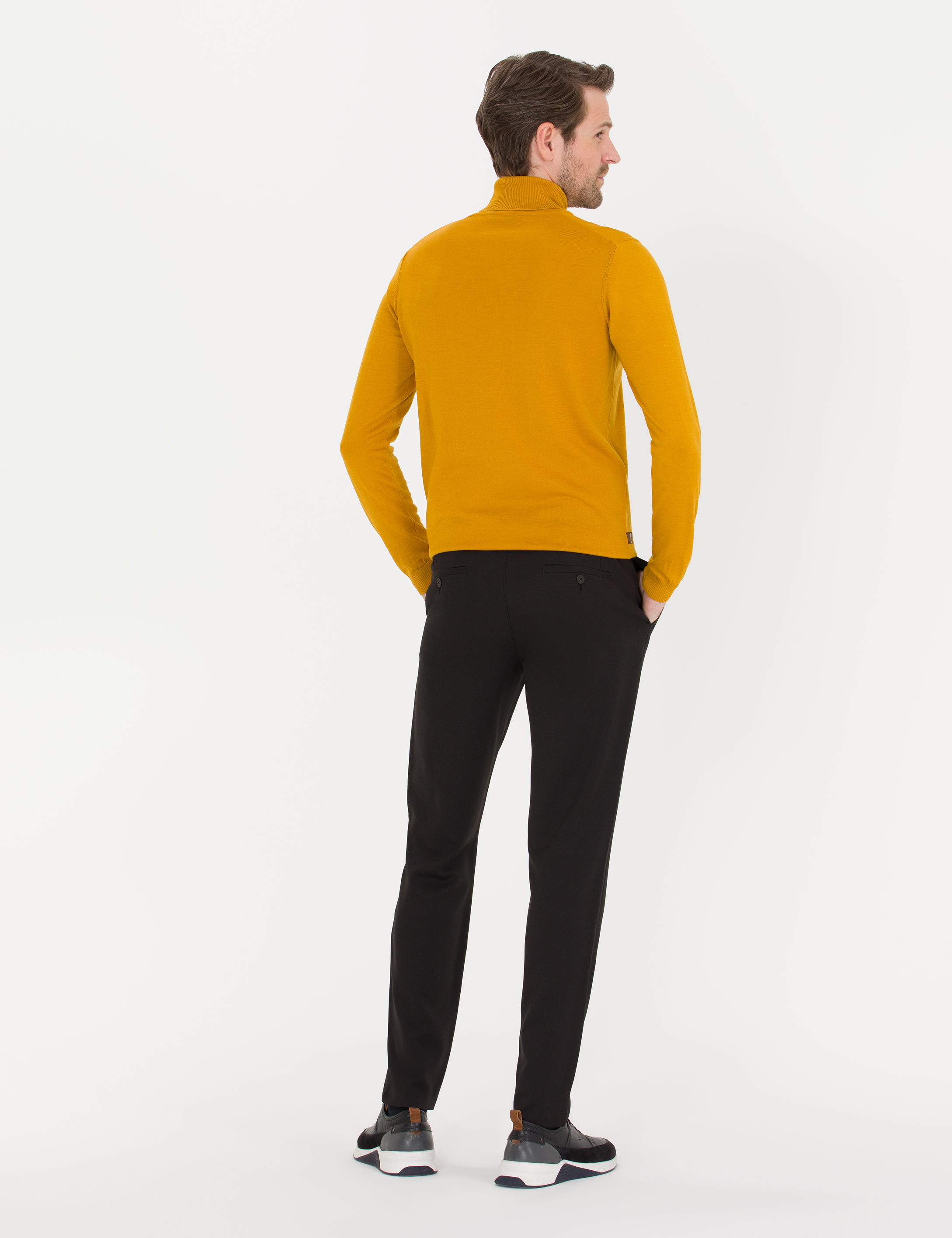 Siyah Jogger Fit Kumaş Pantolon