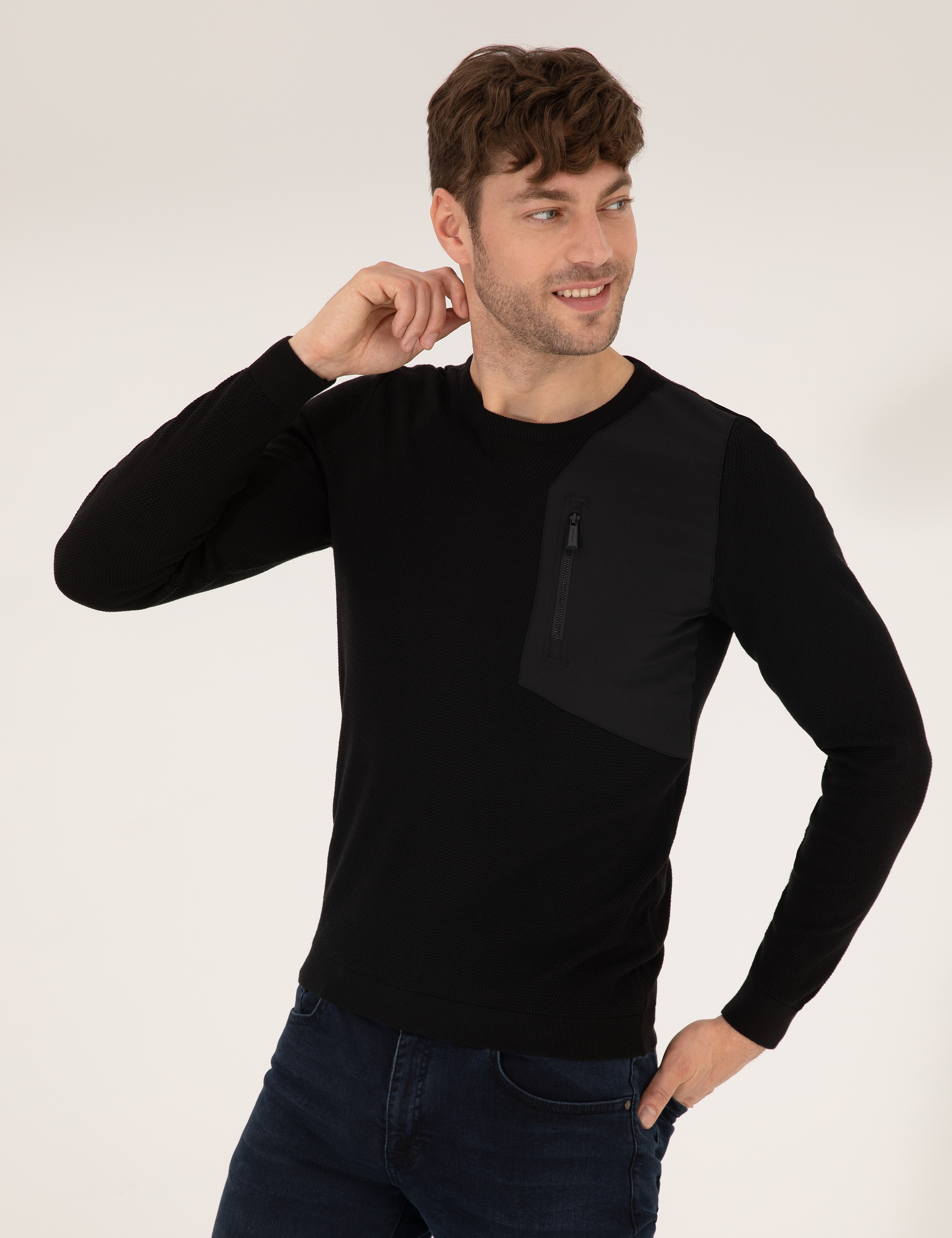 Siyah Slim Fit Bisiklet Yaka Triko Kazak