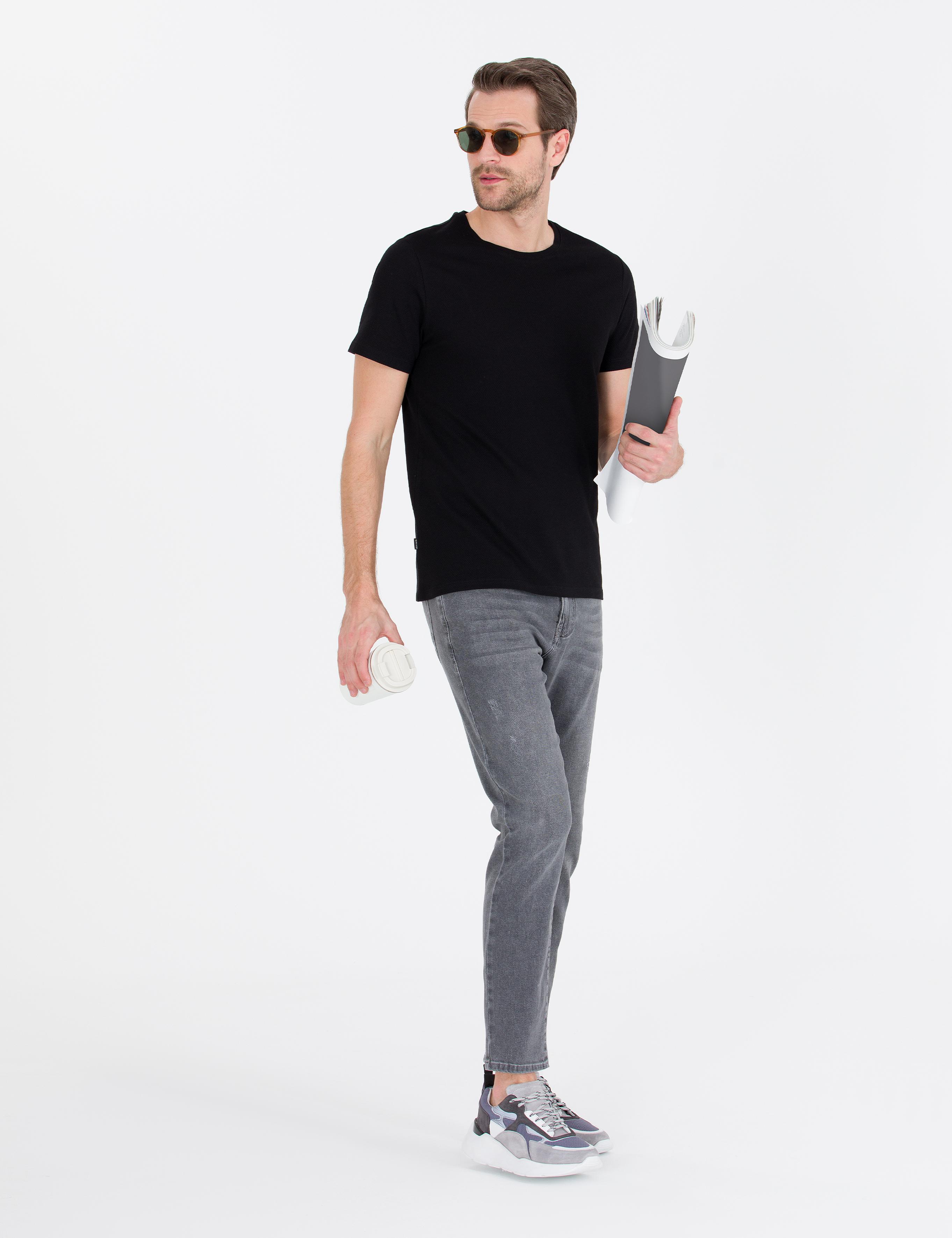 Siyah Slim Fit Basic Tişört