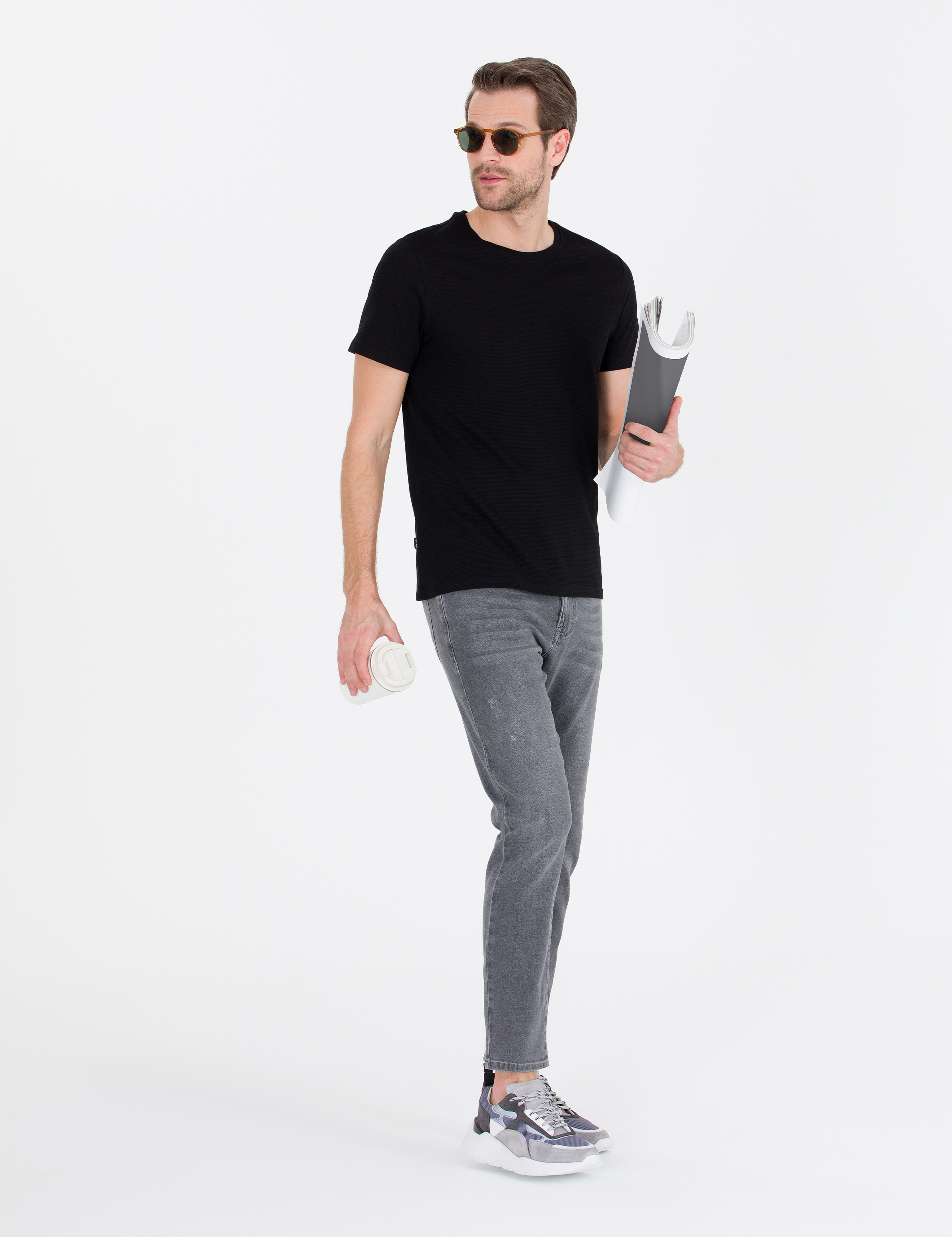 Siyah Slim Fit Basic Tişört - Image 4