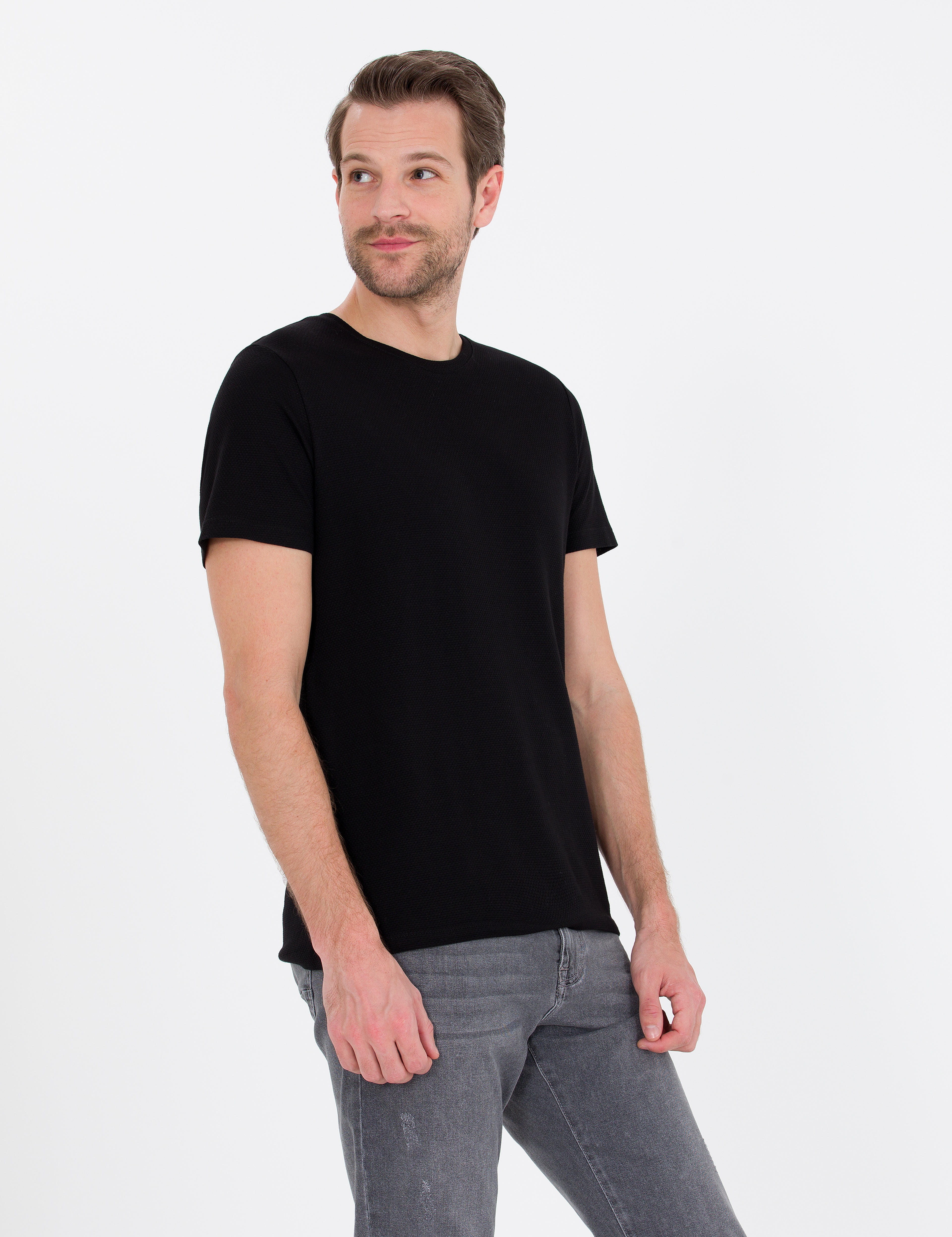 Siyah Slim Fit Basic Tişört - Image 3