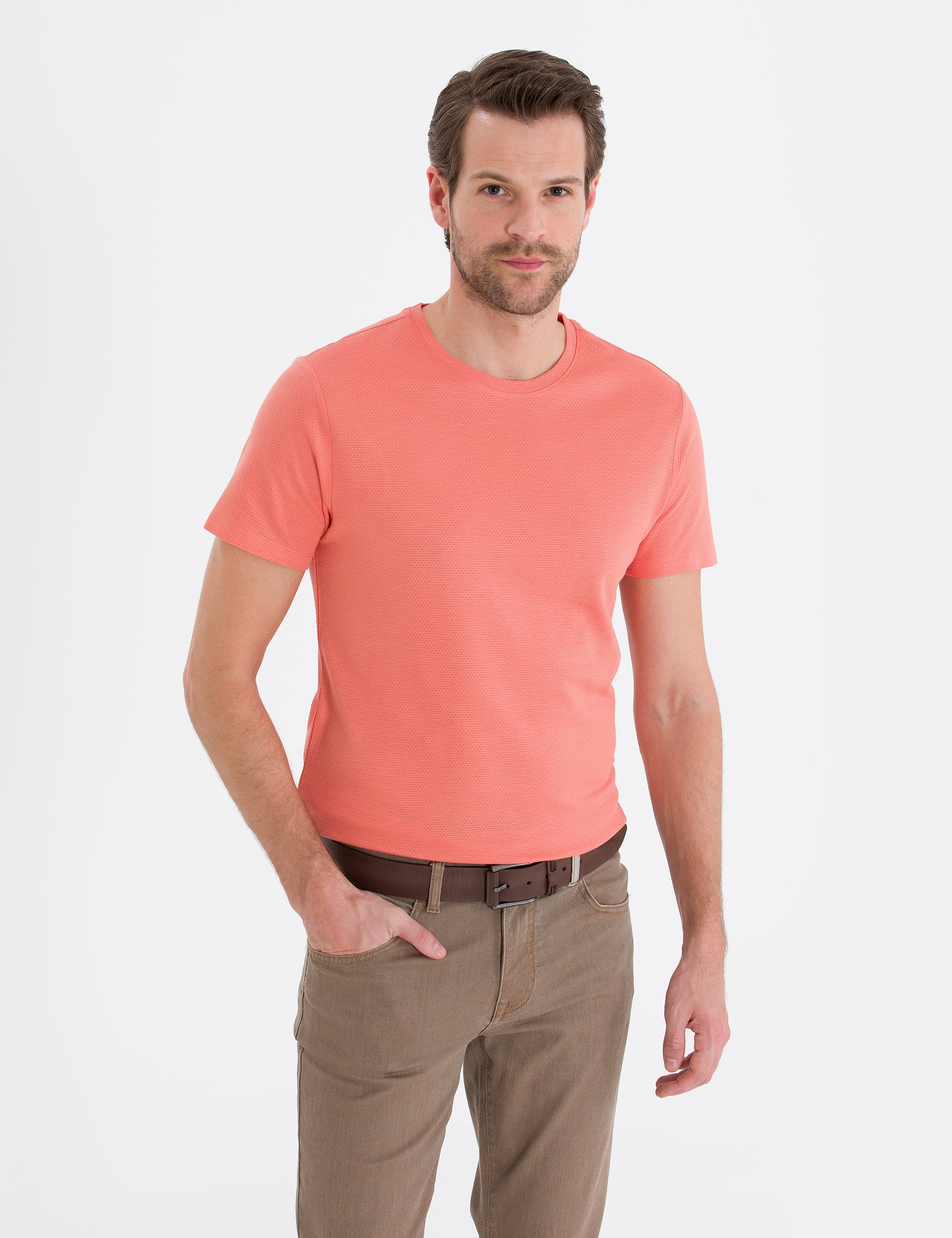Pembe Slim Fit Bisiklet Yaka Basic Tişört